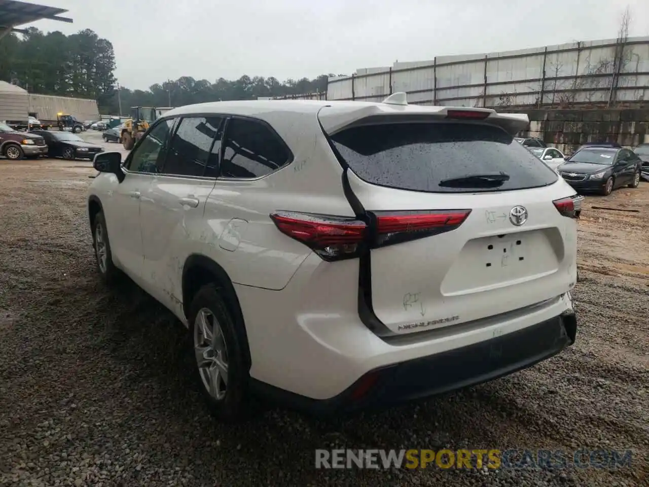 3 Photograph of a damaged car 5TDZZRAH5MS077097 TOYOTA HIGHLANDER 2021