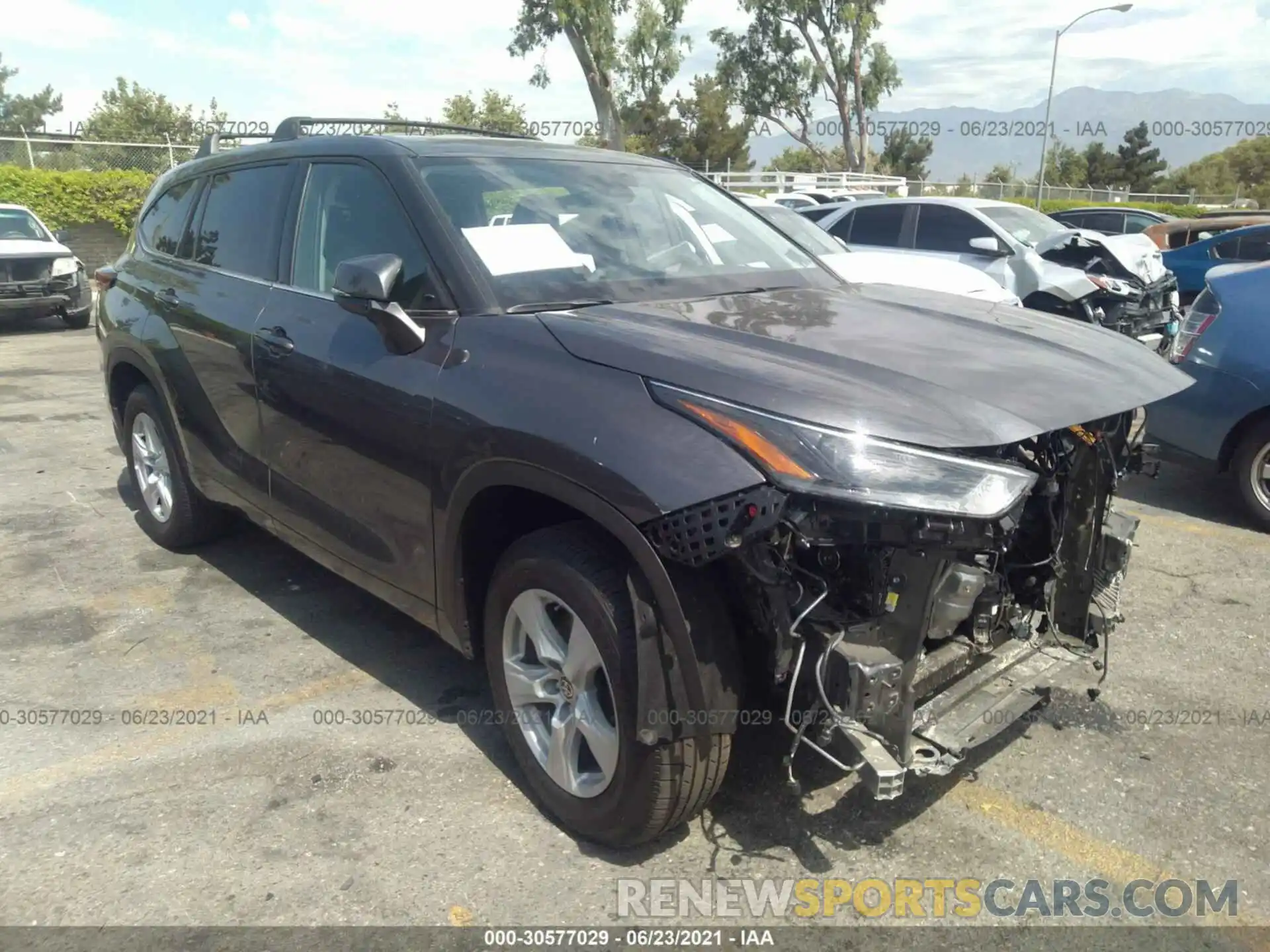 1 Photograph of a damaged car 5TDZZRAH5MS521949 TOYOTA HIGHLANDER 2021