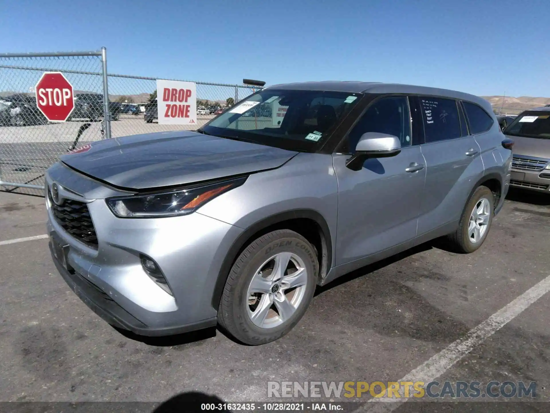 2 Photograph of a damaged car 5TDZZRAH5MS528643 TOYOTA HIGHLANDER 2021