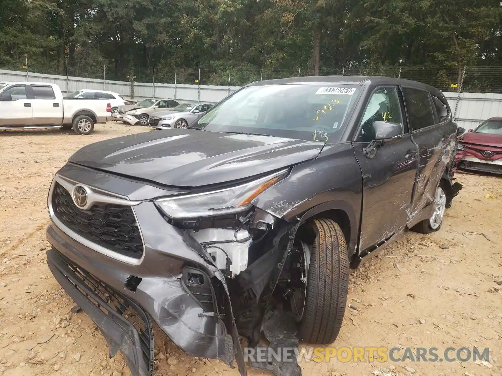 2 Photograph of a damaged car 5TDZZRAH5MS529503 TOYOTA HIGHLANDER 2021