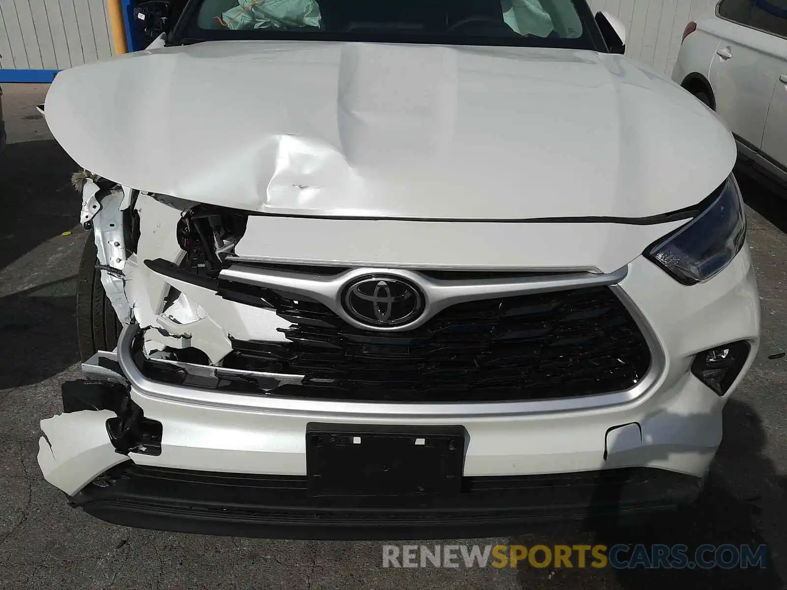 7 Photograph of a damaged car 5TDZZRAH6MS043301 TOYOTA HIGHLANDER 2021