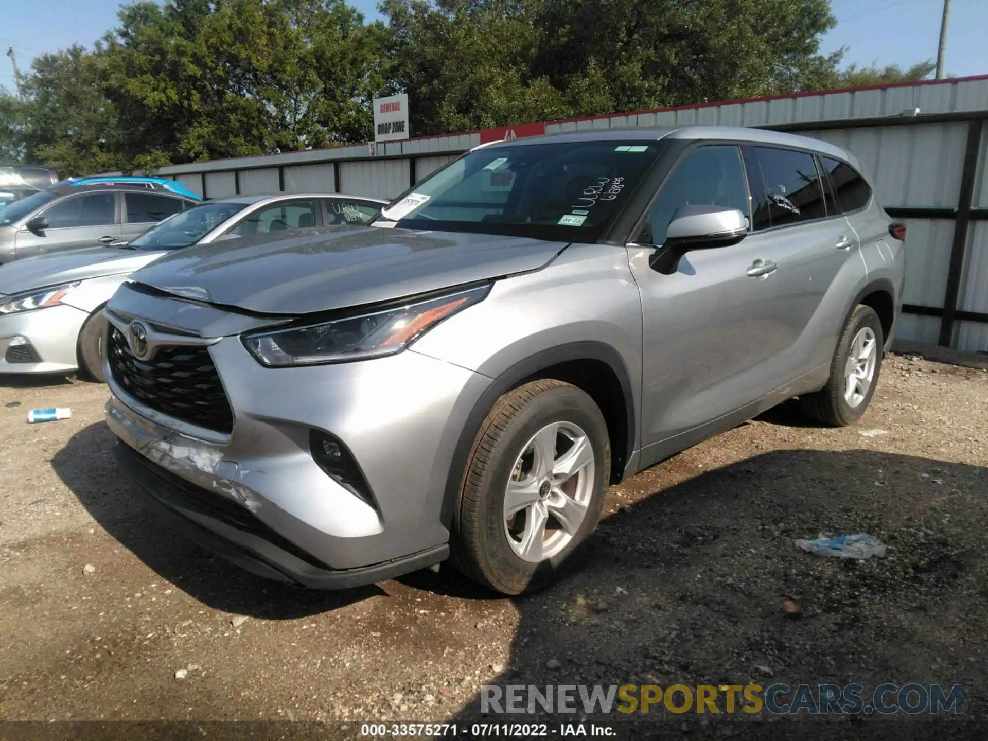 2 Photograph of a damaged car 5TDZZRAH6MS065802 TOYOTA HIGHLANDER 2021