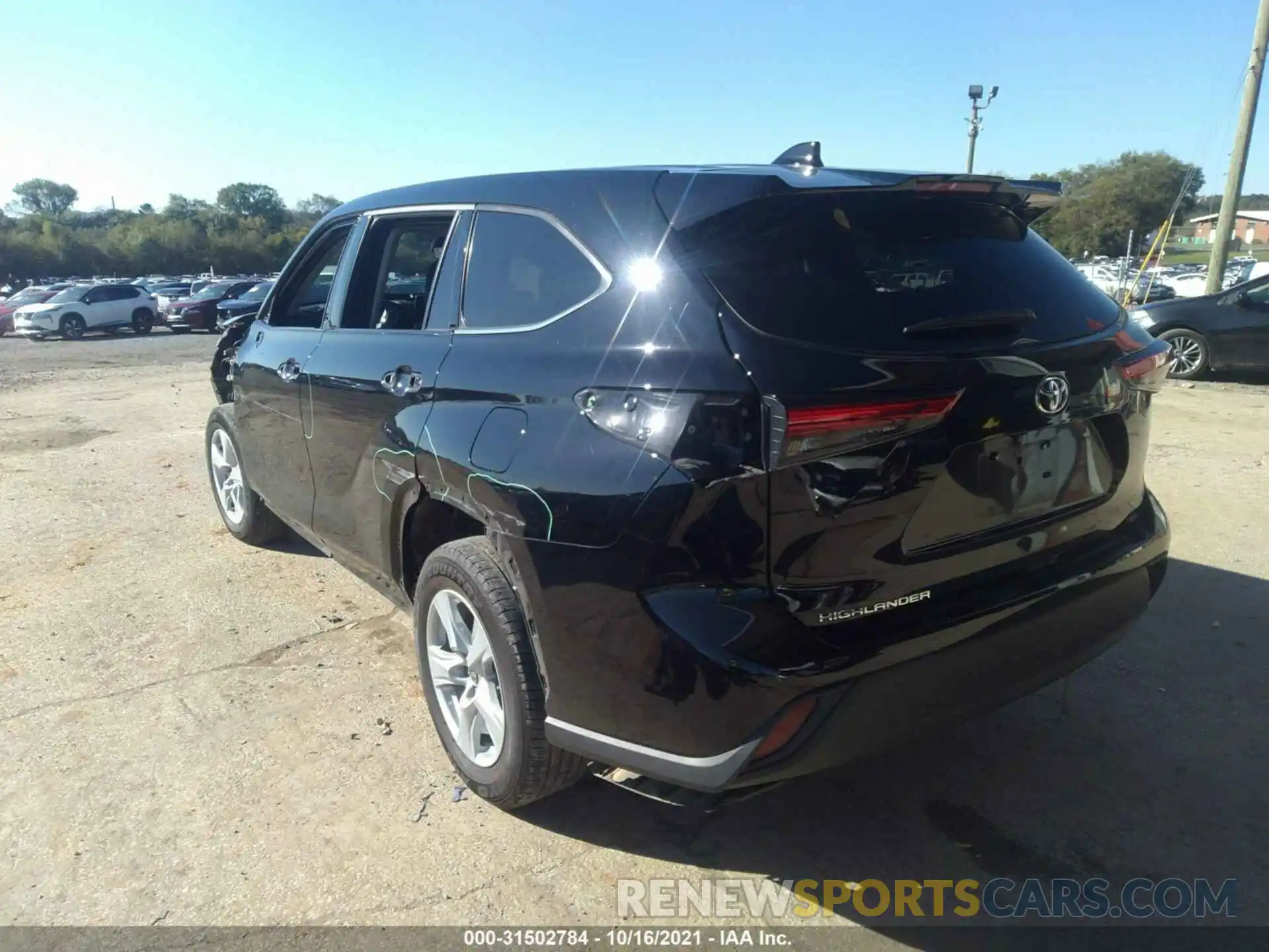 3 Photograph of a damaged car 5TDZZRAH7MS038978 TOYOTA HIGHLANDER 2021