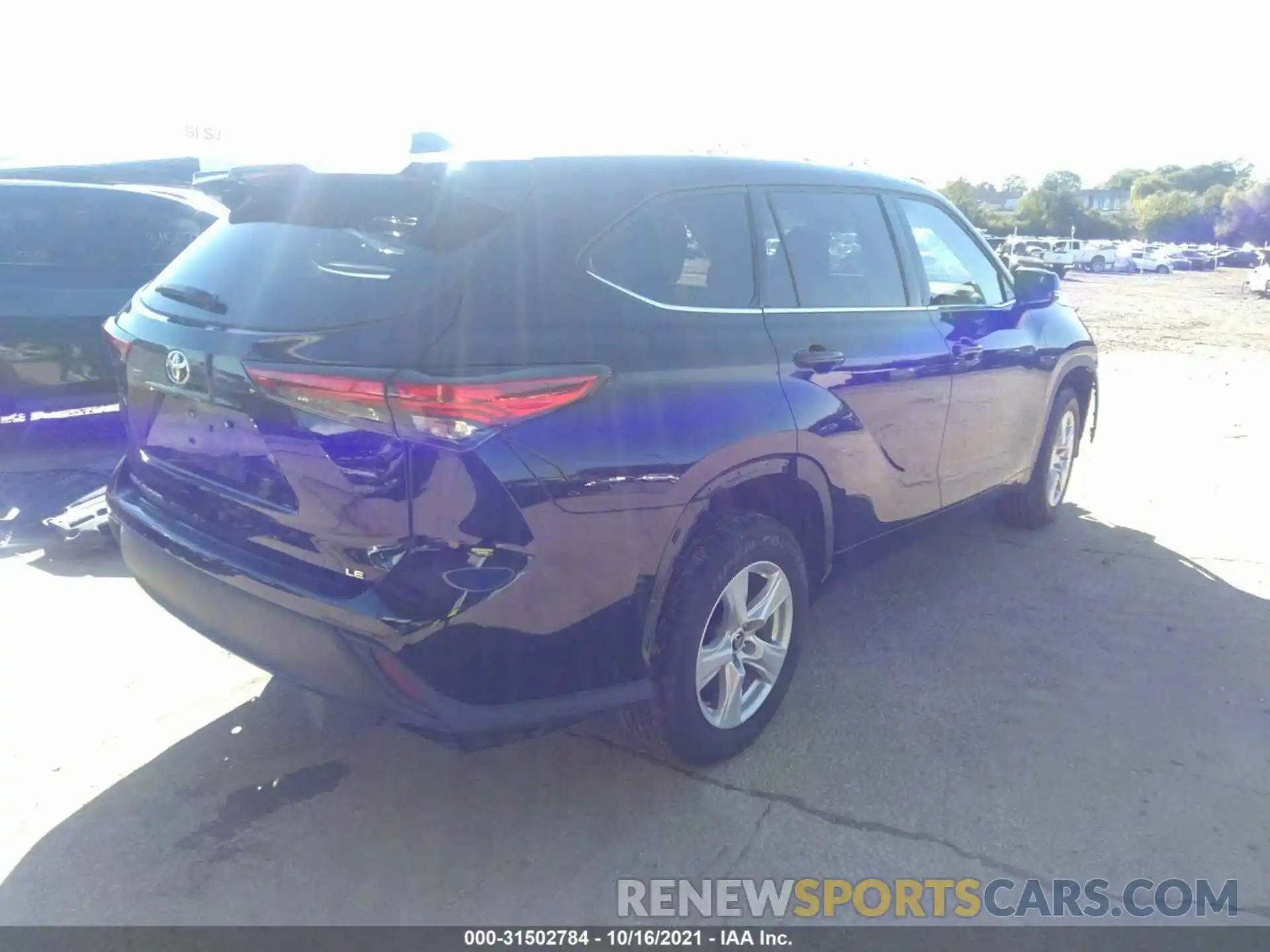 4 Photograph of a damaged car 5TDZZRAH7MS038978 TOYOTA HIGHLANDER 2021