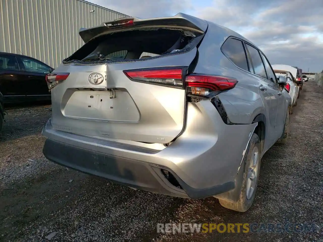 4 Photograph of a damaged car 5TDZZRAH7MS051276 TOYOTA HIGHLANDER 2021