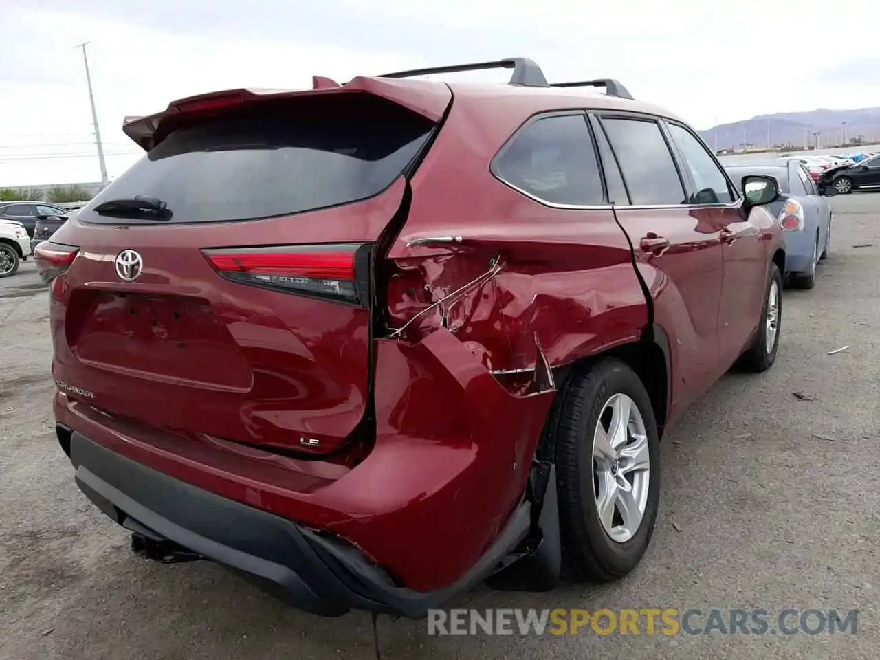 4 Photograph of a damaged car 5TDZZRAH7MS086934 TOYOTA HIGHLANDER 2021