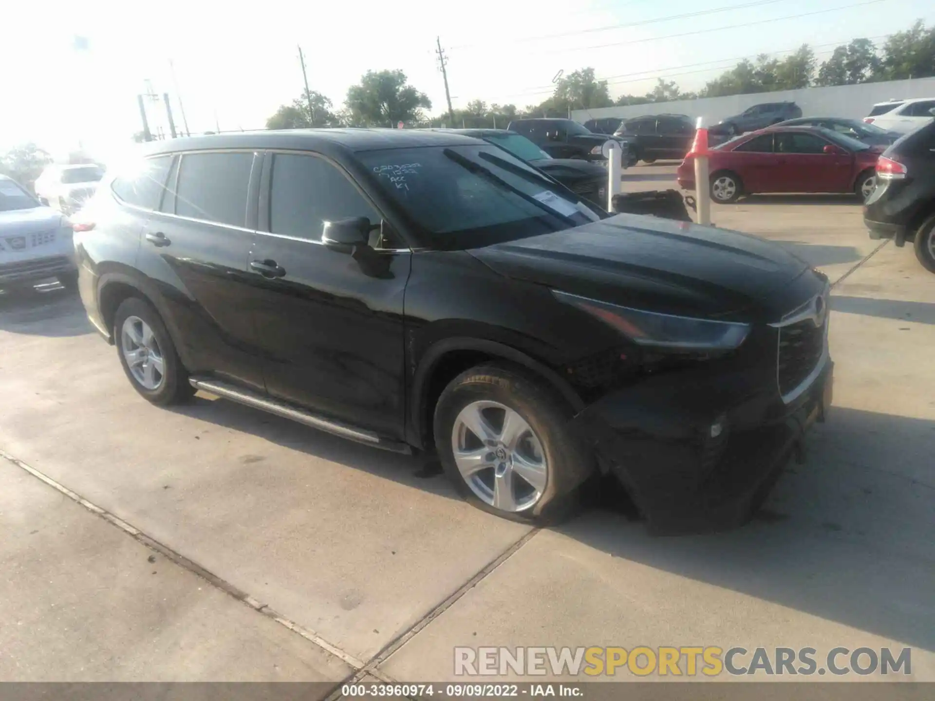 1 Photograph of a damaged car 5TDZZRAH8MS079717 TOYOTA HIGHLANDER 2021