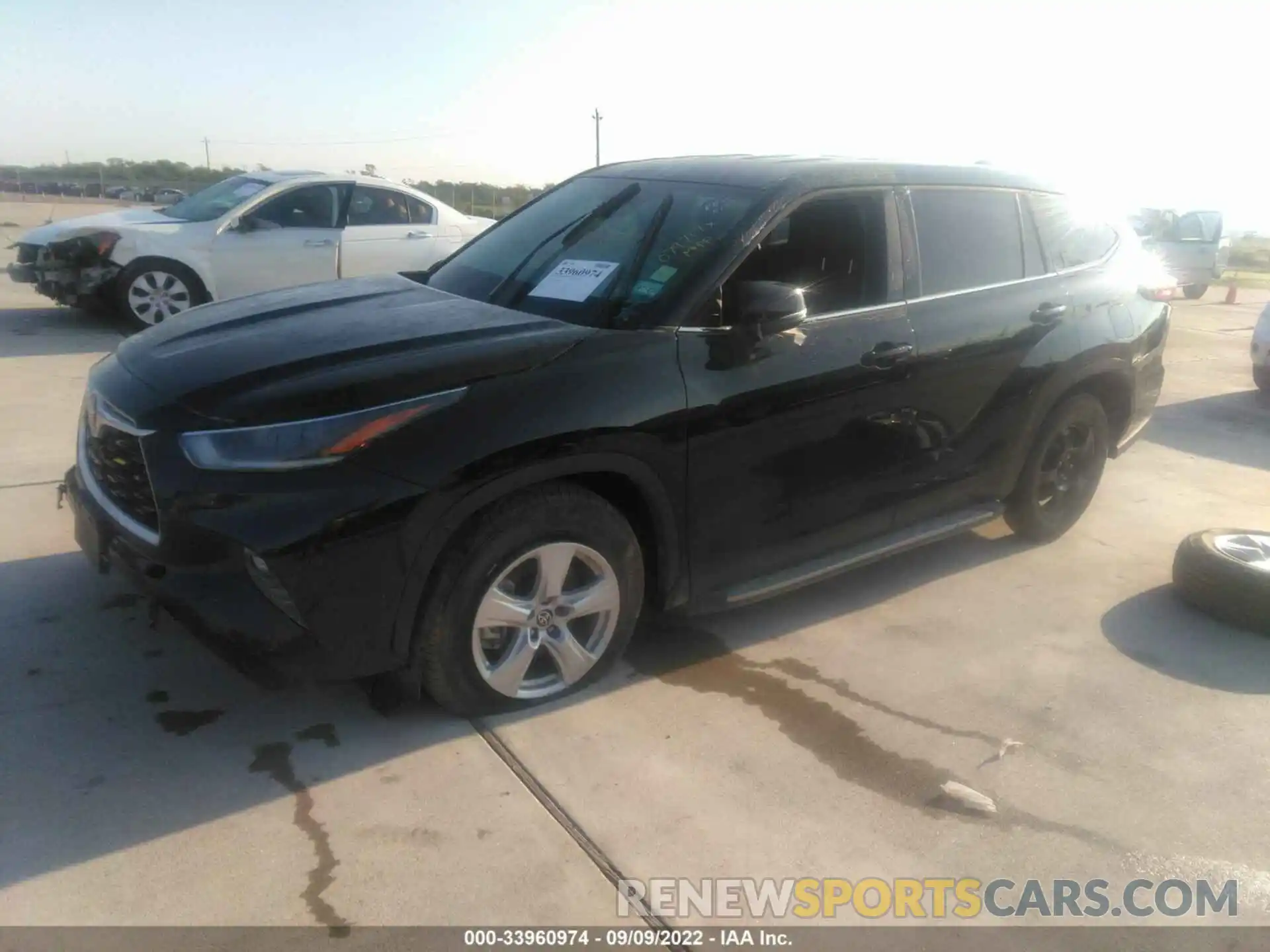 2 Photograph of a damaged car 5TDZZRAH8MS079717 TOYOTA HIGHLANDER 2021