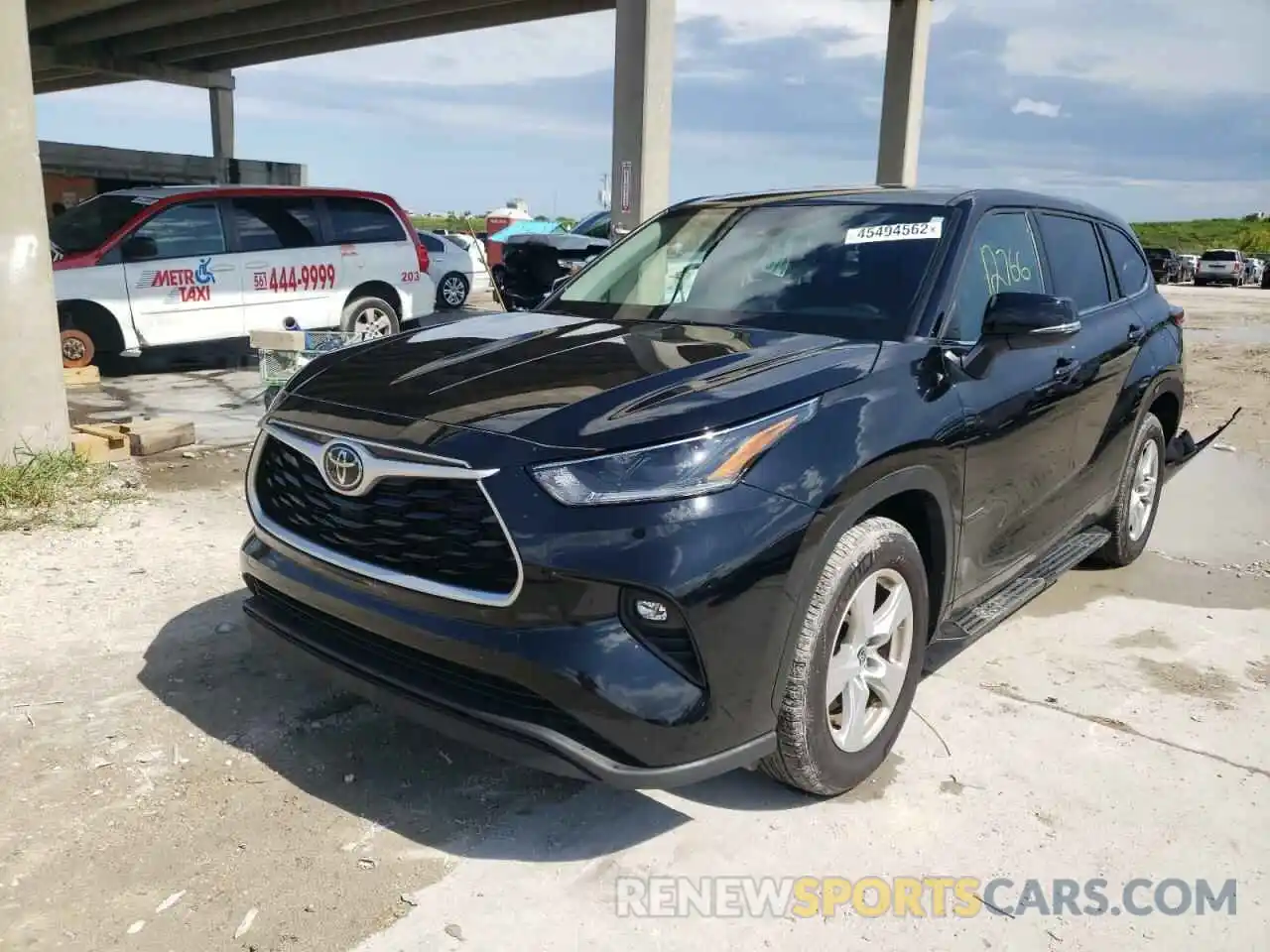 2 Photograph of a damaged car 5TDZZRAH9MS073778 TOYOTA HIGHLANDER 2021