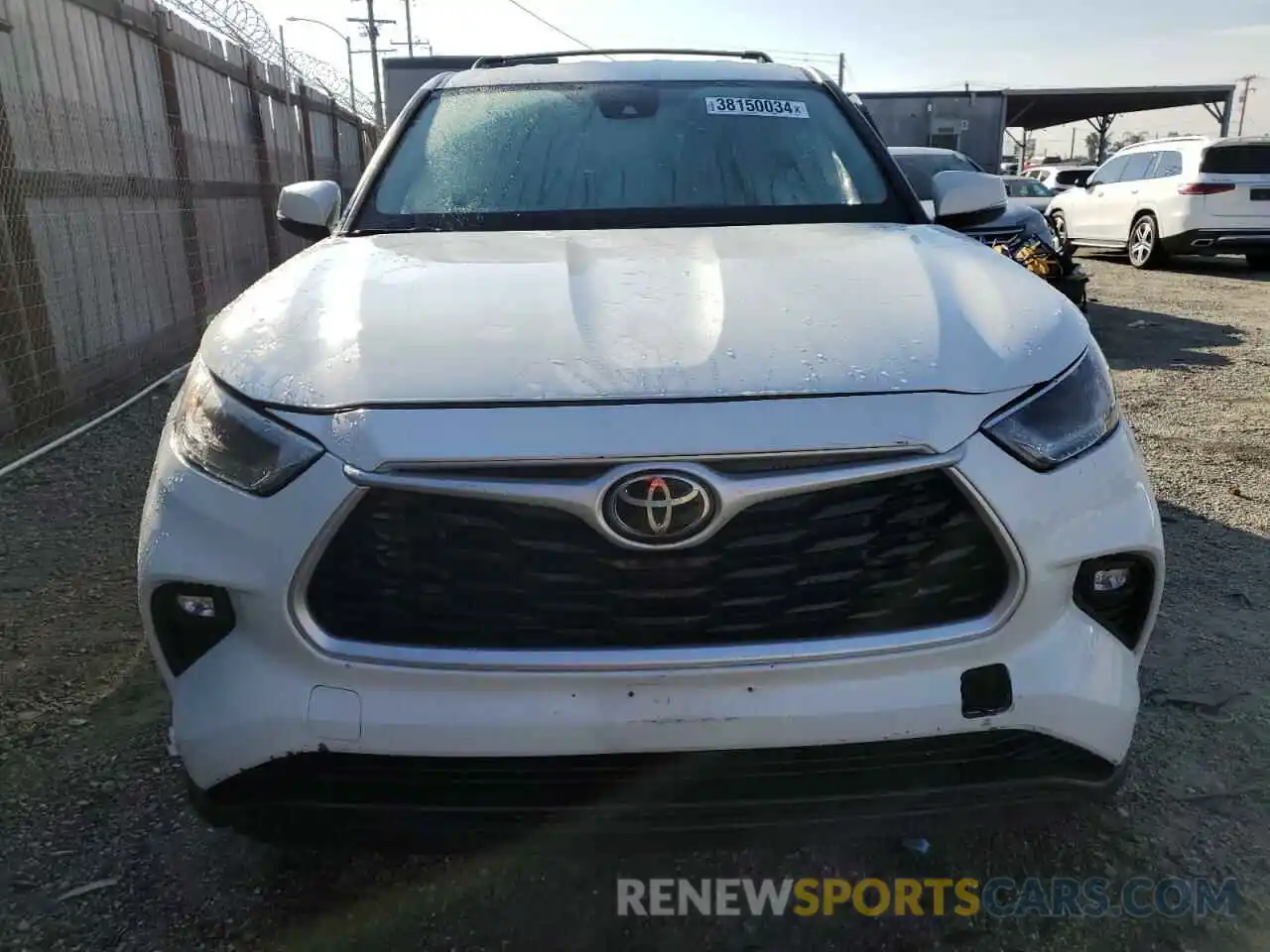 5 Photograph of a damaged car 5TDZZRAH9MS521694 TOYOTA HIGHLANDER 2021