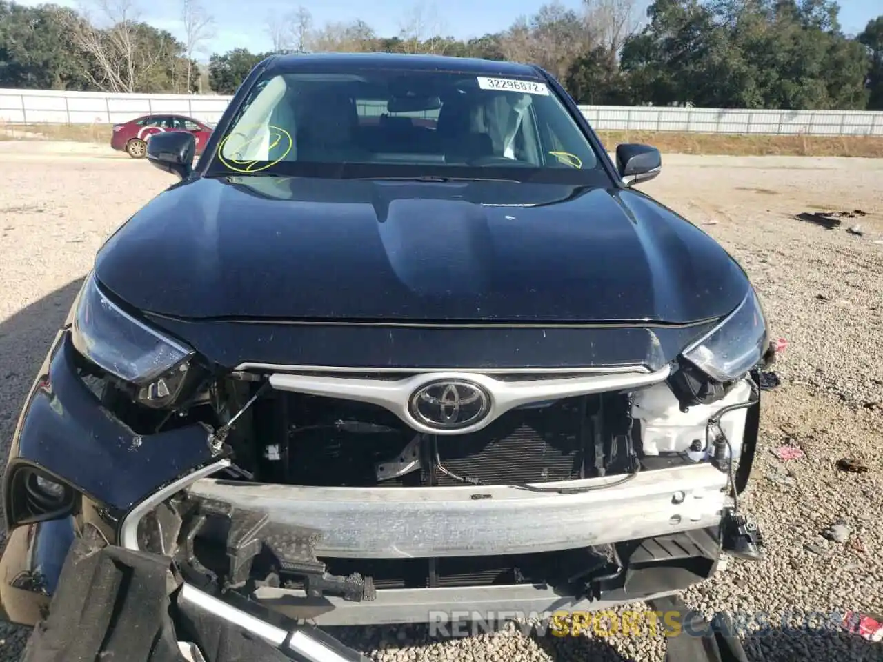 7 Photograph of a damaged car 5TDZZRAH9MS521842 TOYOTA HIGHLANDER 2021