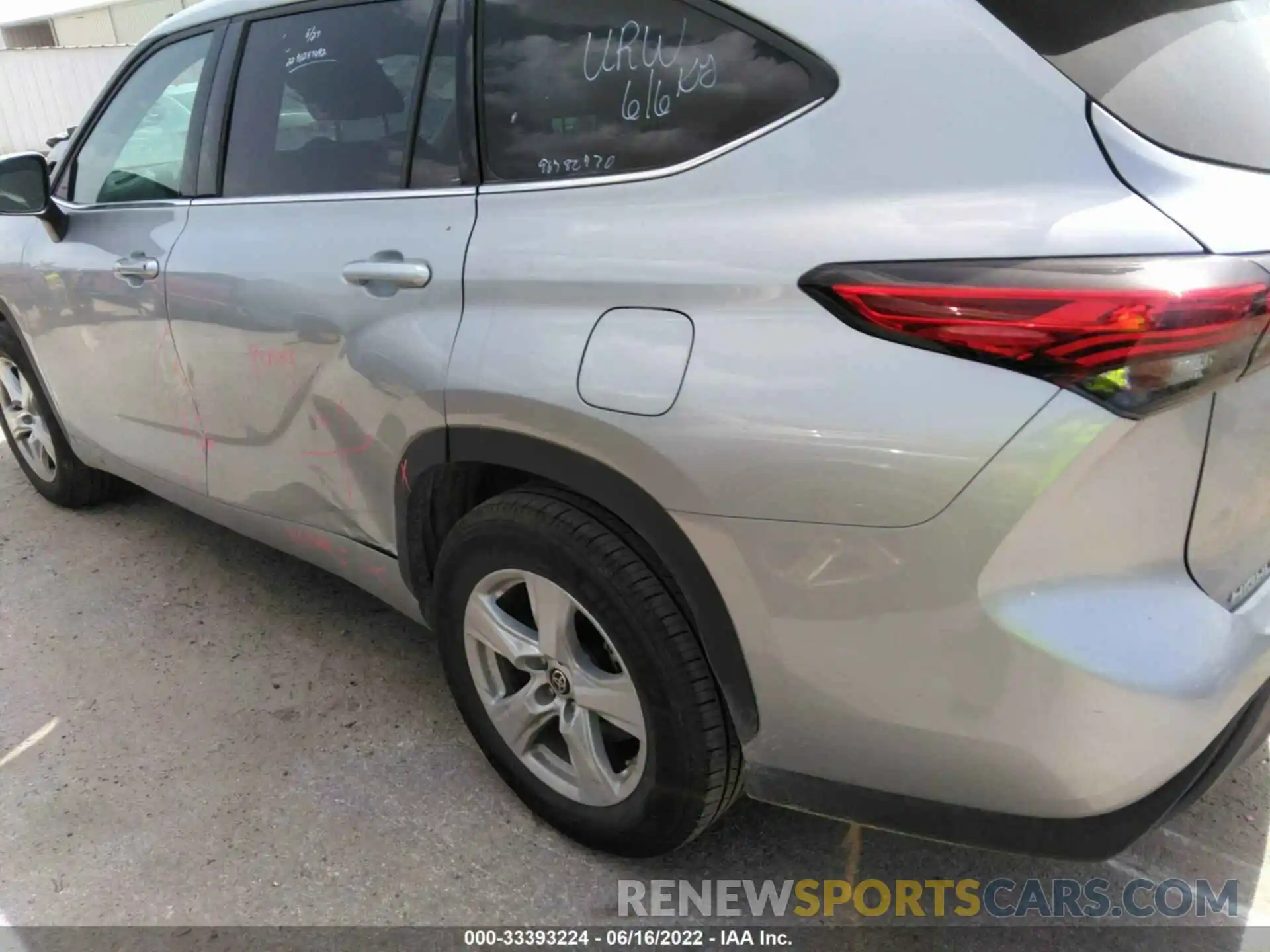 6 Photograph of a damaged car 5TDZZRAHXMS065625 TOYOTA HIGHLANDER 2021