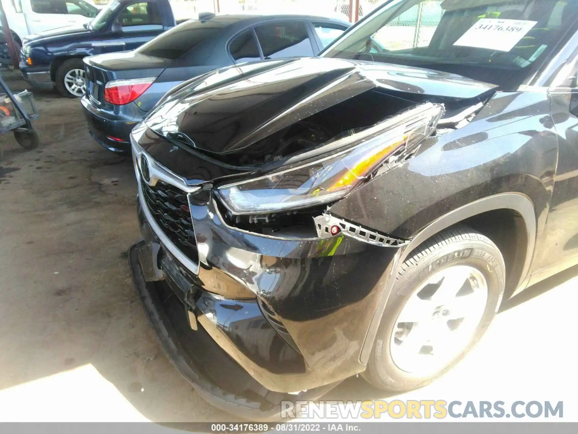 6 Photograph of a damaged car 5TDZZRAHXMS074468 TOYOTA HIGHLANDER 2021