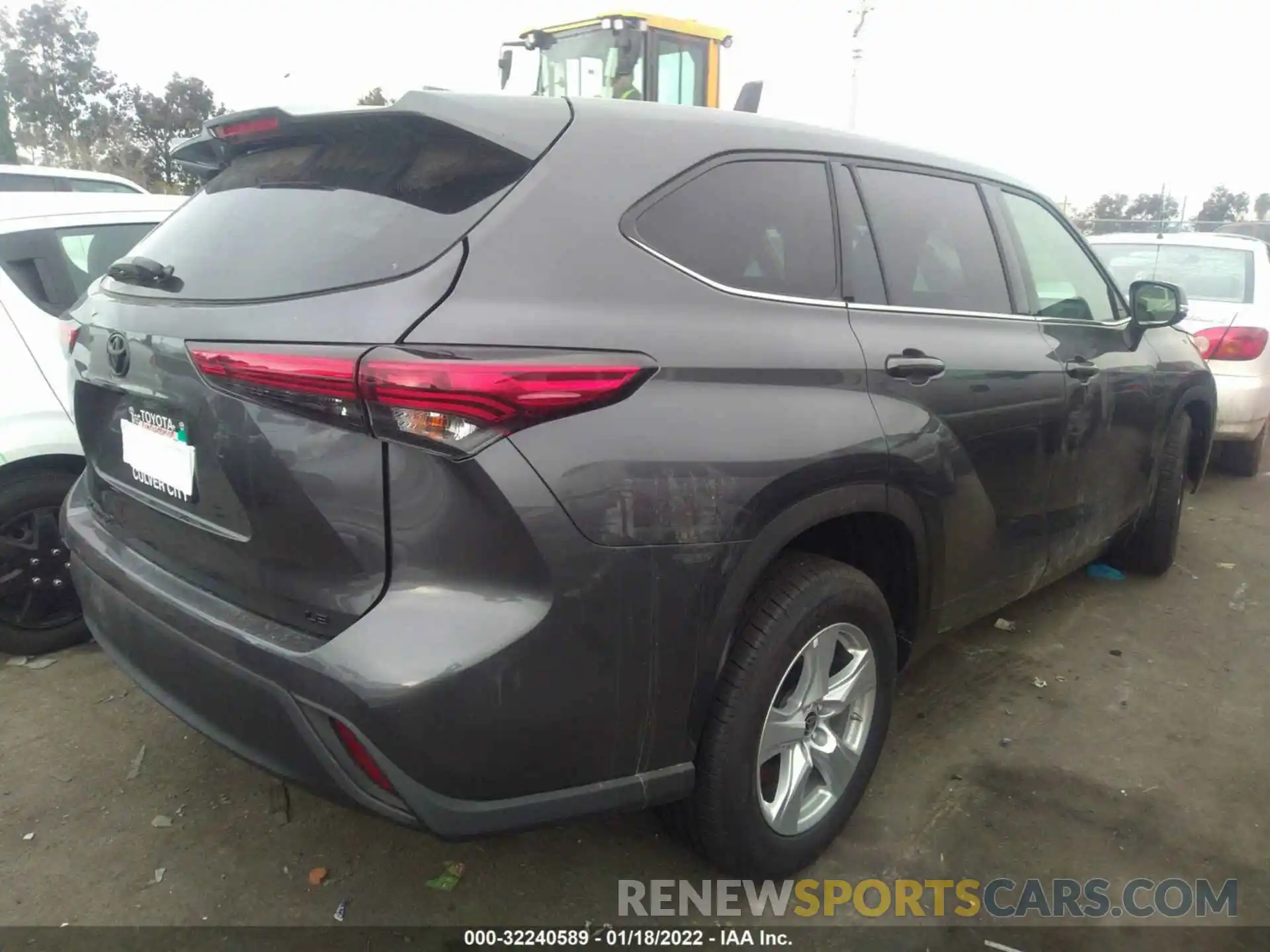 4 Photograph of a damaged car 5TDZZRAHXMS076141 TOYOTA HIGHLANDER 2021