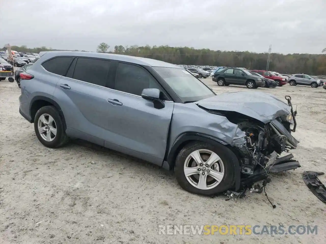 4 Photograph of a damaged car 5TDZZRAHXMS086085 TOYOTA HIGHLANDER 2021