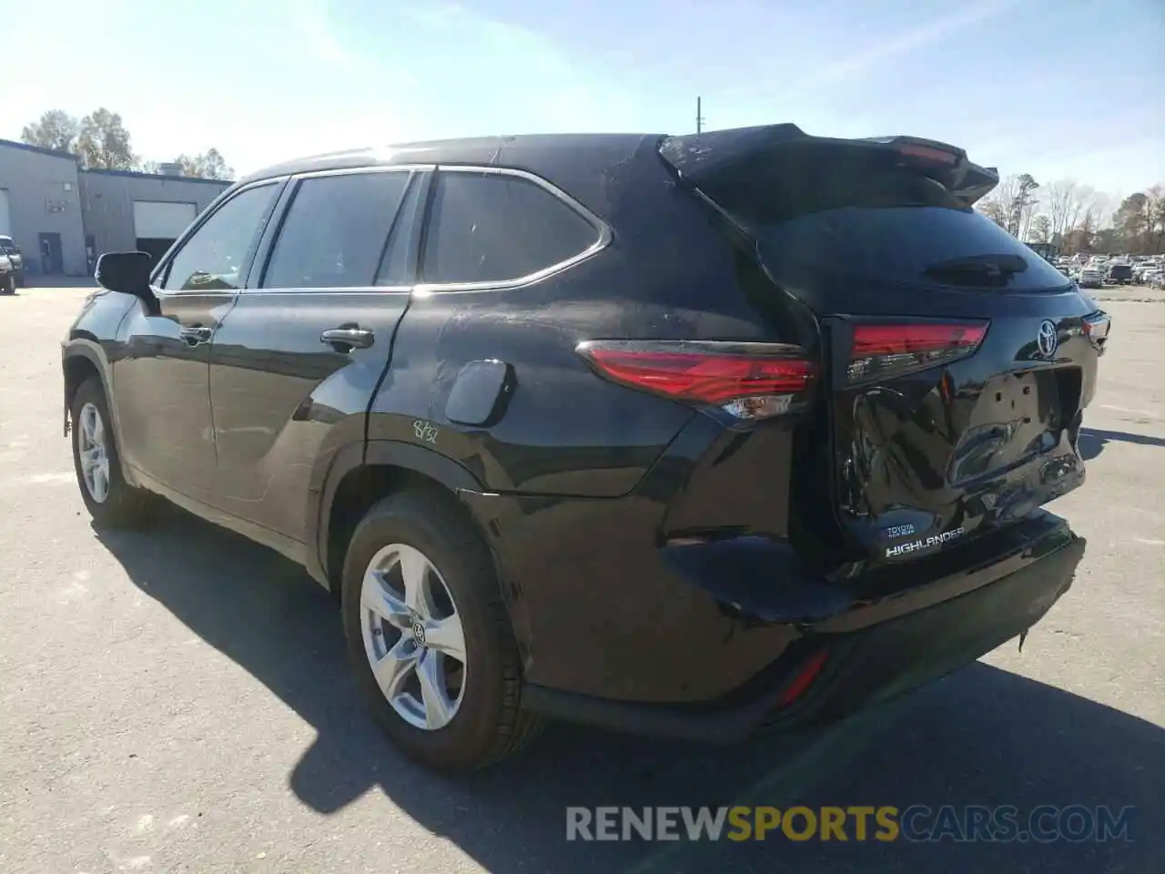 3 Photograph of a damaged car 5TDZZRAHXMS087091 TOYOTA HIGHLANDER 2021