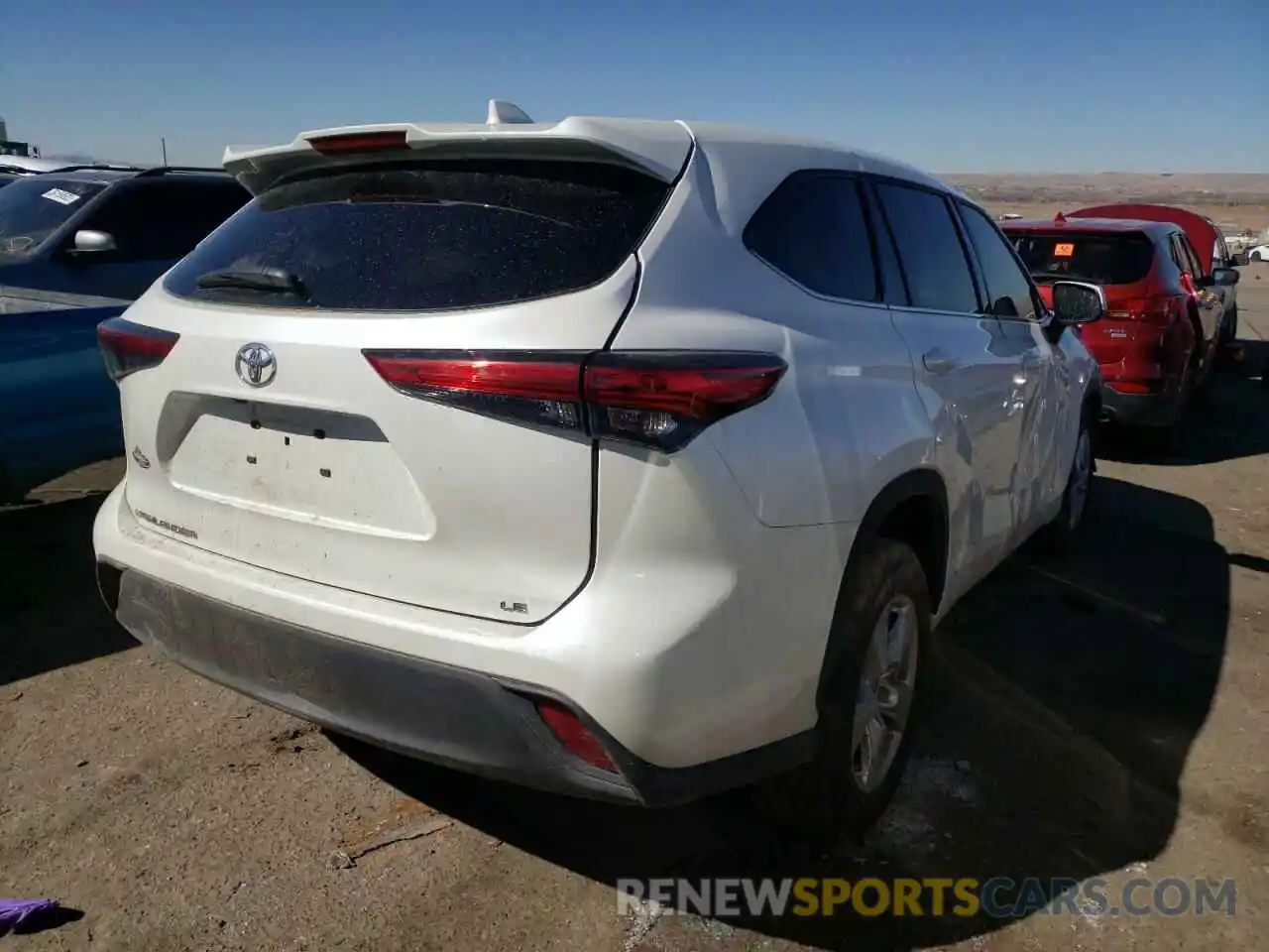 4 Photograph of a damaged car 5TDZZRAHXMS515337 TOYOTA HIGHLANDER 2021