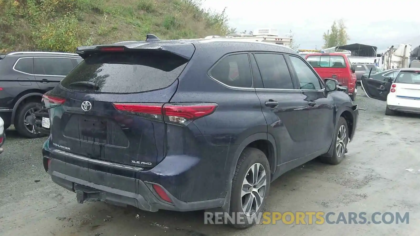 4 Photograph of a damaged car YTDGZRBH7MS540234 TOYOTA HIGHLANDER 2021