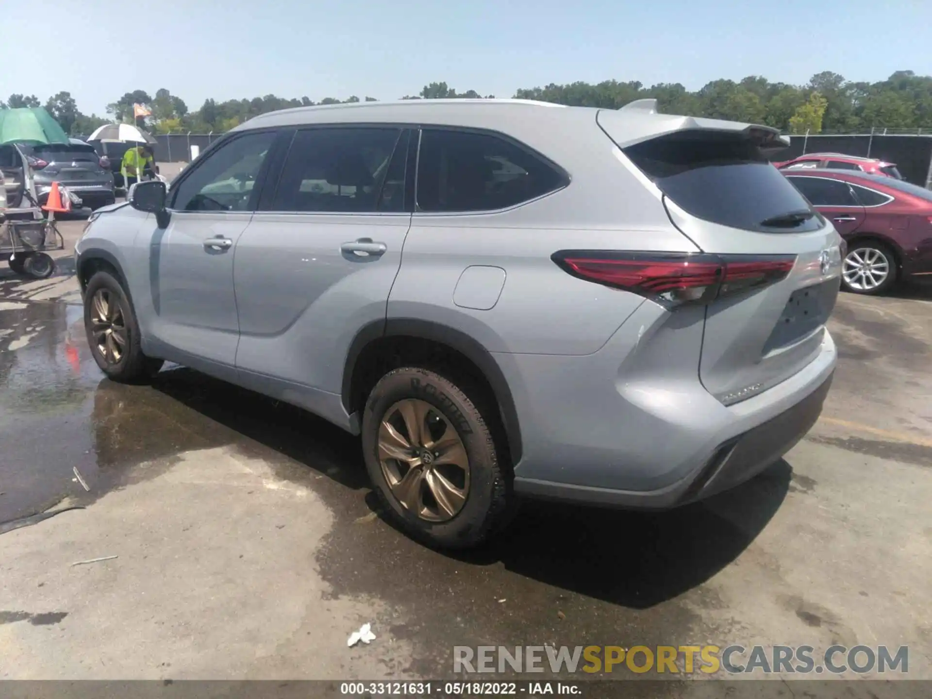 3 Photograph of a damaged car 5TDAARAHXNS512038 TOYOTA HIGHLANDER 2022