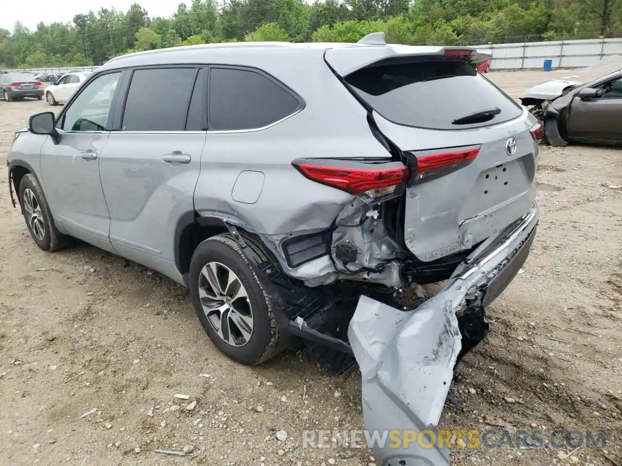 3 Photograph of a damaged car 5TDABRCH1NS537968 TOYOTA HIGHLANDER 2022