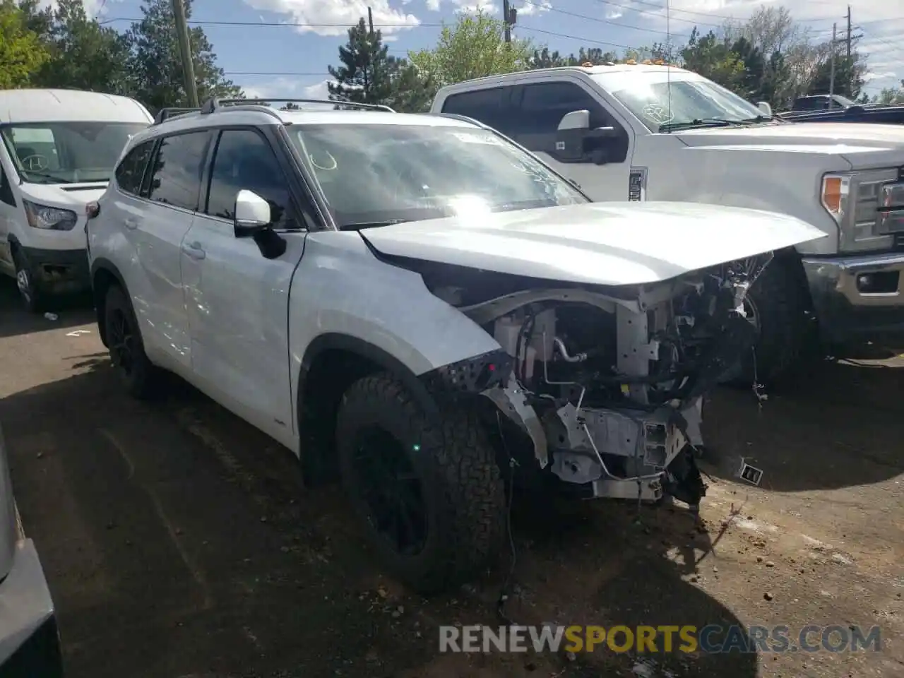 1 Photograph of a damaged car 5TDABRCH3NS539429 TOYOTA HIGHLANDER 2022