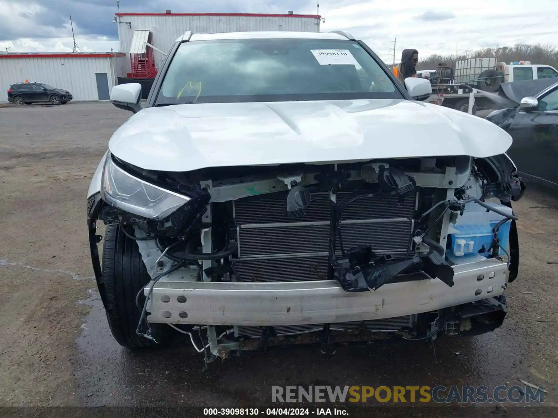 13 Photograph of a damaged car 5TDABRCH6NS539568 TOYOTA HIGHLANDER 2022