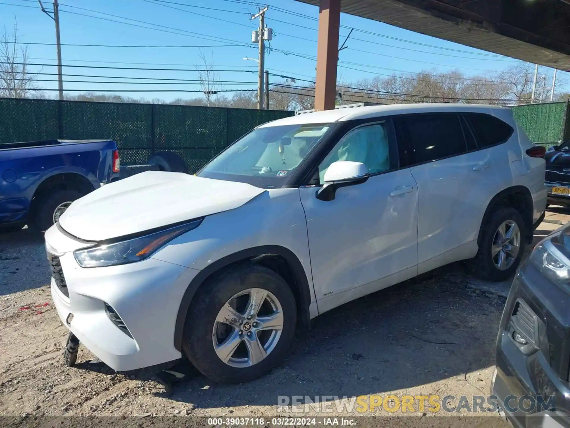 13 Photograph of a damaged car 5TDBBRCH9NS546650 TOYOTA HIGHLANDER 2022