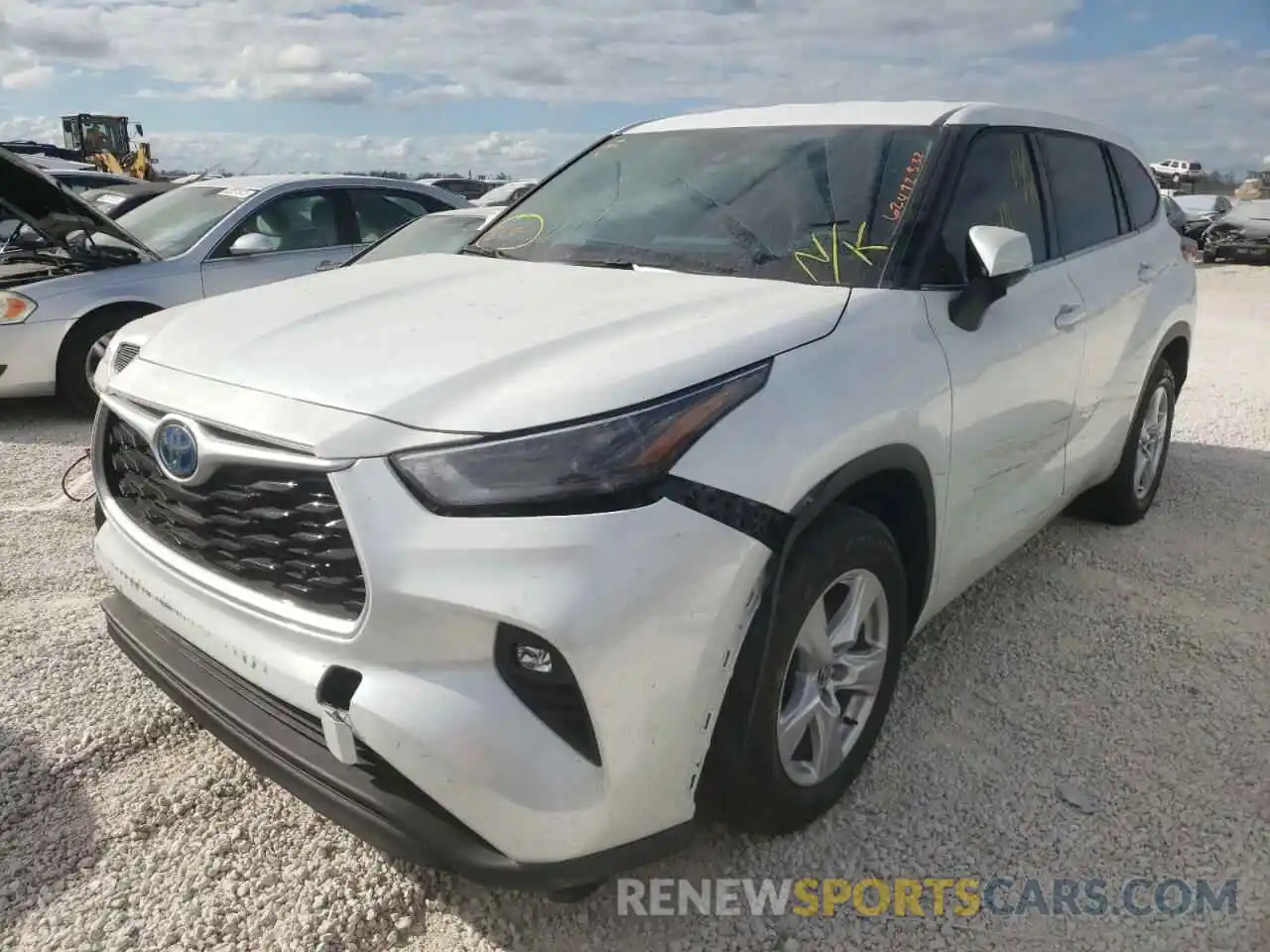 2 Photograph of a damaged car 5TDBBRCH9NS558801 TOYOTA HIGHLANDER 2022