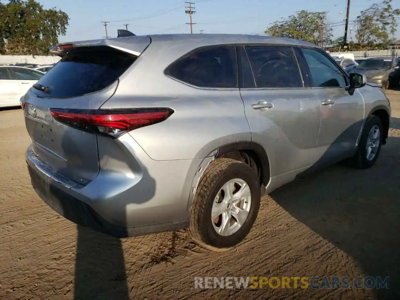 4 Photograph of a damaged car 5TDBZRBH1NS186030 TOYOTA HIGHLANDER 2022