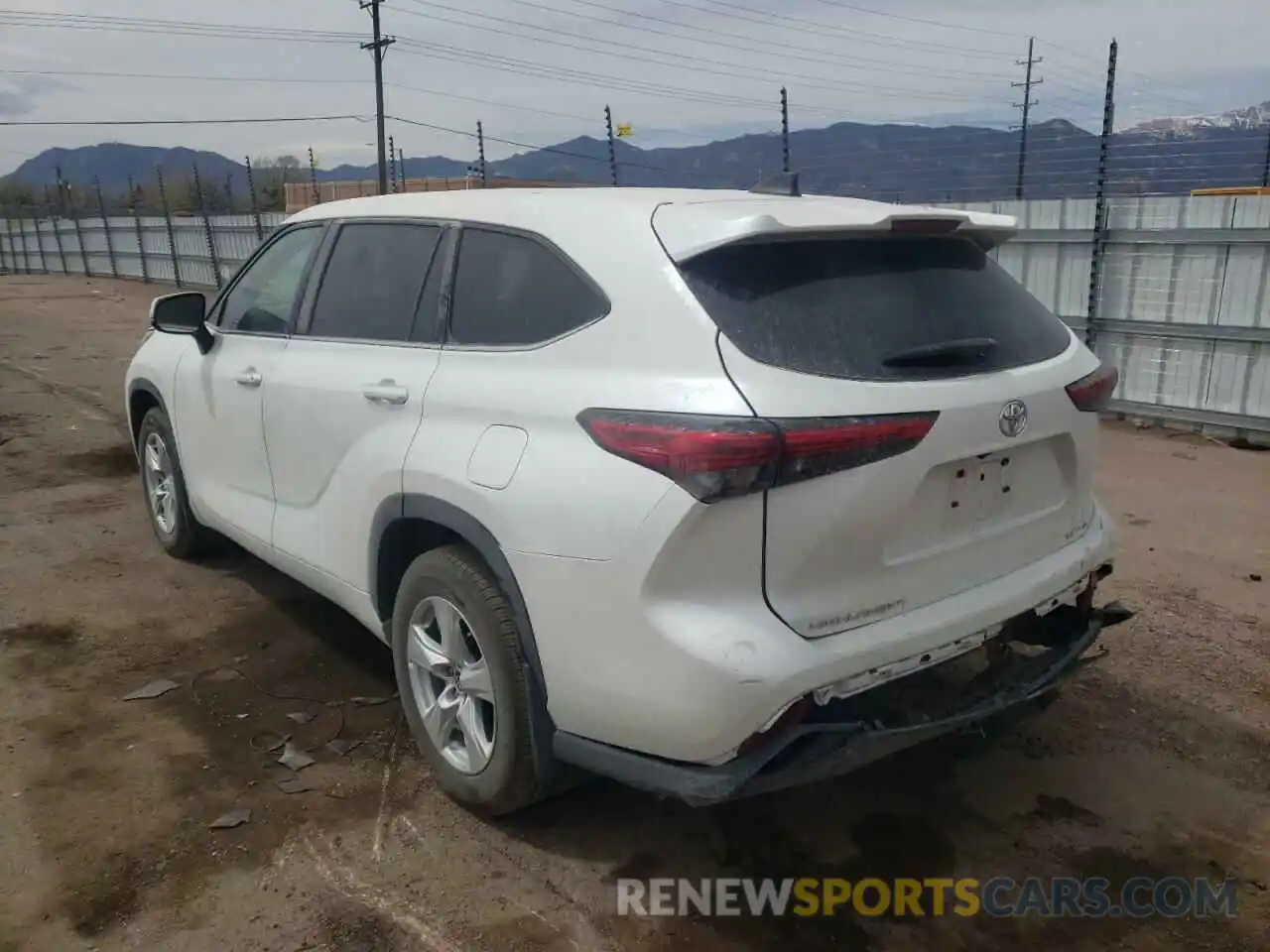 3 Photograph of a damaged car 5TDBZRBH2NS567823 TOYOTA HIGHLANDER 2022