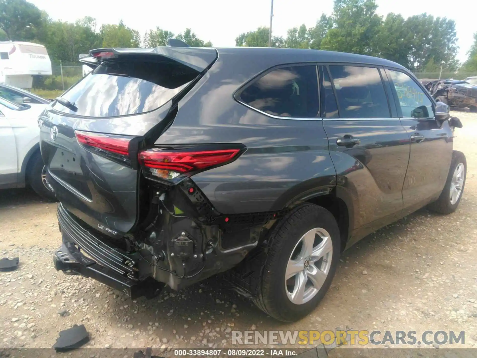 4 Photograph of a damaged car 5TDBZRBH3NS205371 TOYOTA HIGHLANDER 2022