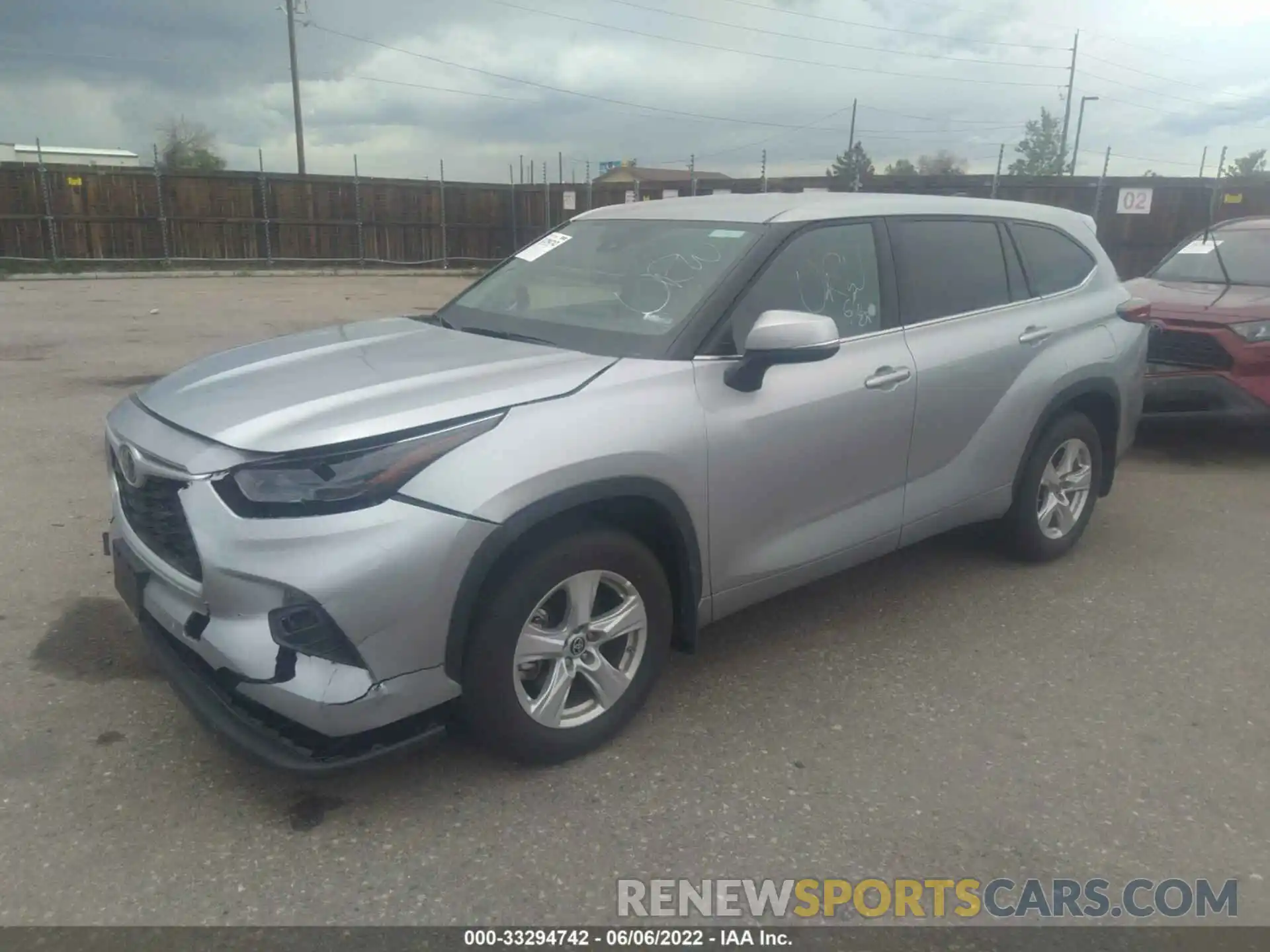 2 Photograph of a damaged car 5TDBZRBH6NS186430 TOYOTA HIGHLANDER 2022