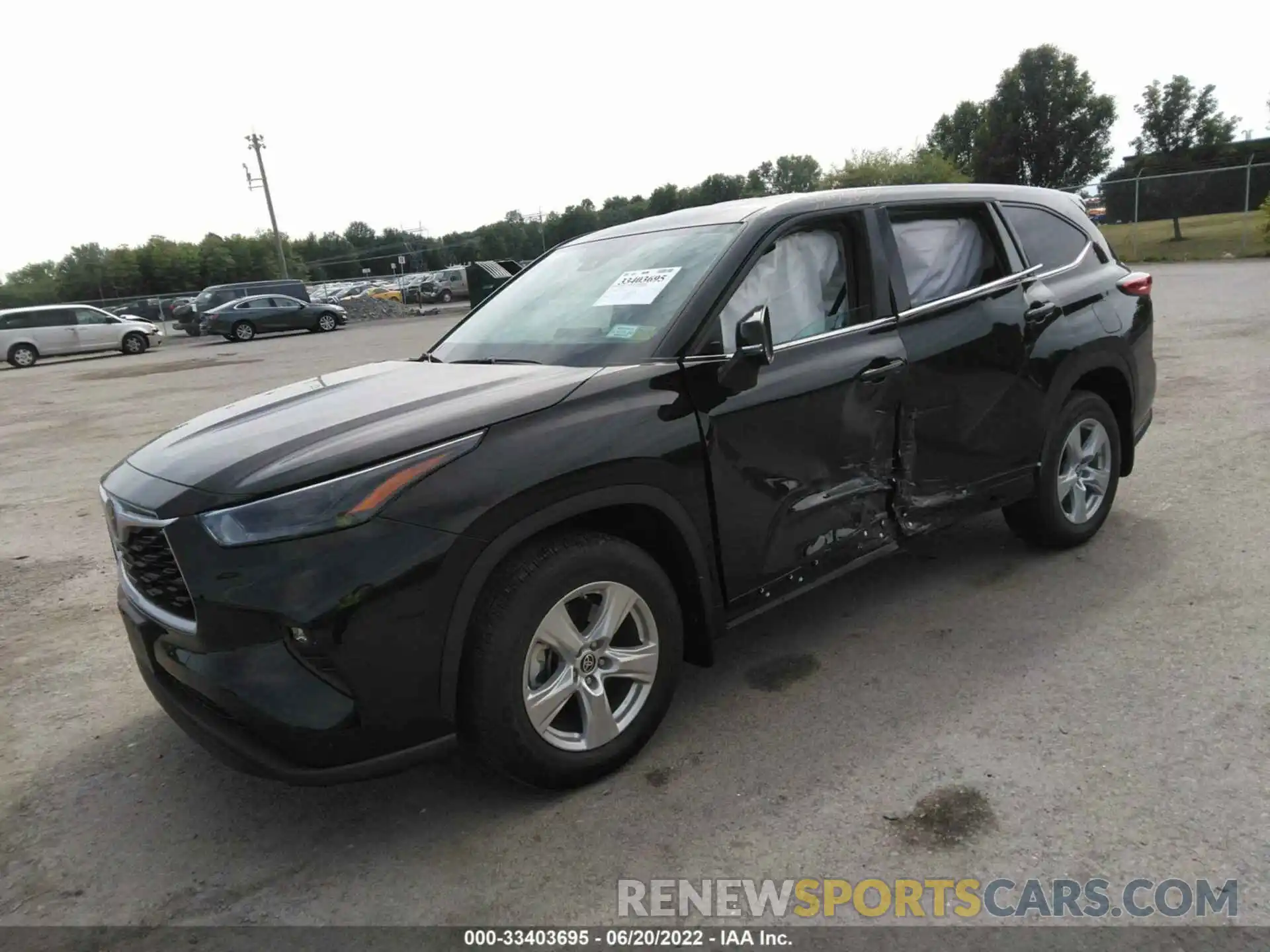 2 Photograph of a damaged car 5TDBZRBH6NS577240 TOYOTA HIGHLANDER 2022