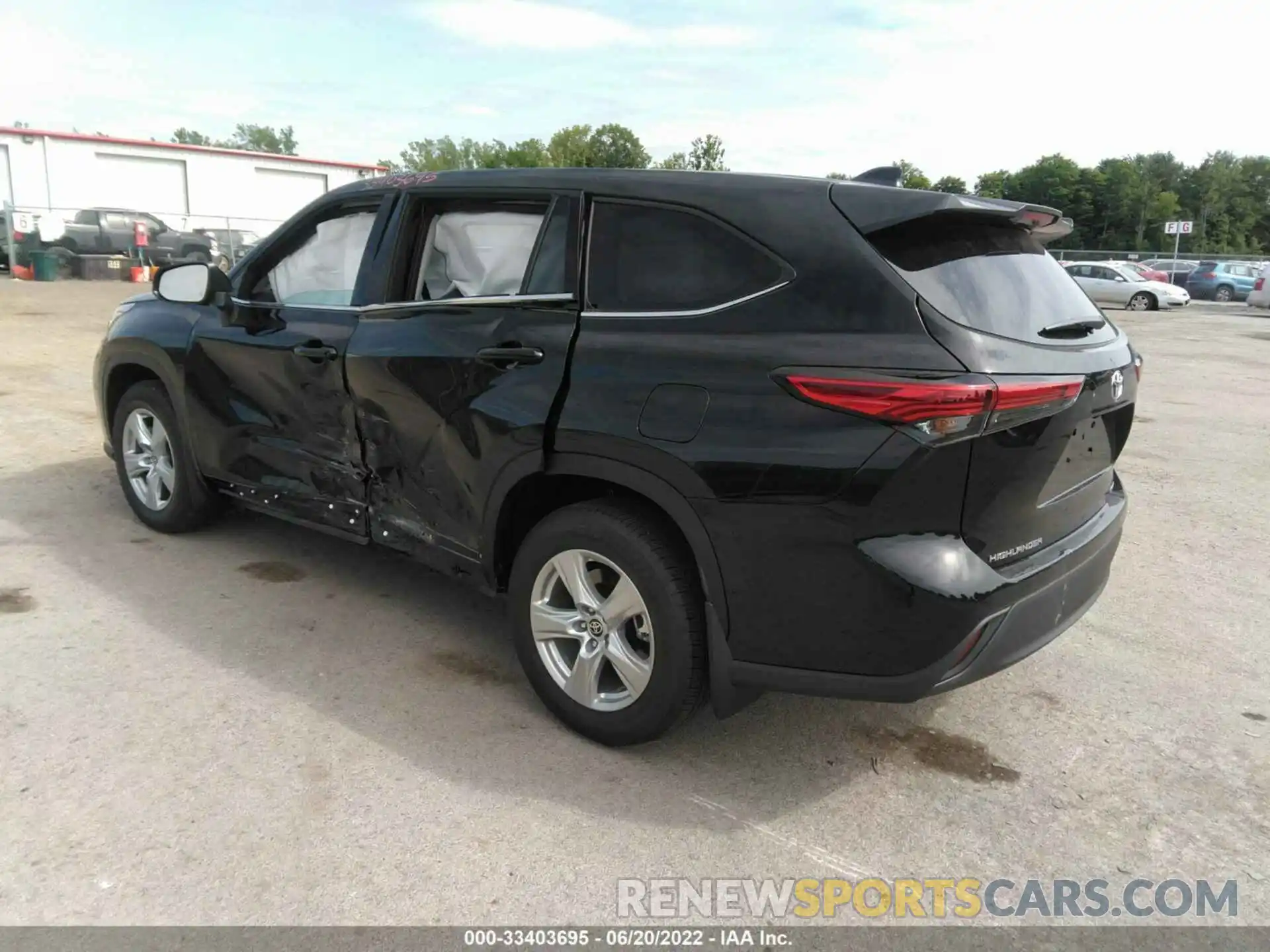 3 Photograph of a damaged car 5TDBZRBH6NS577240 TOYOTA HIGHLANDER 2022