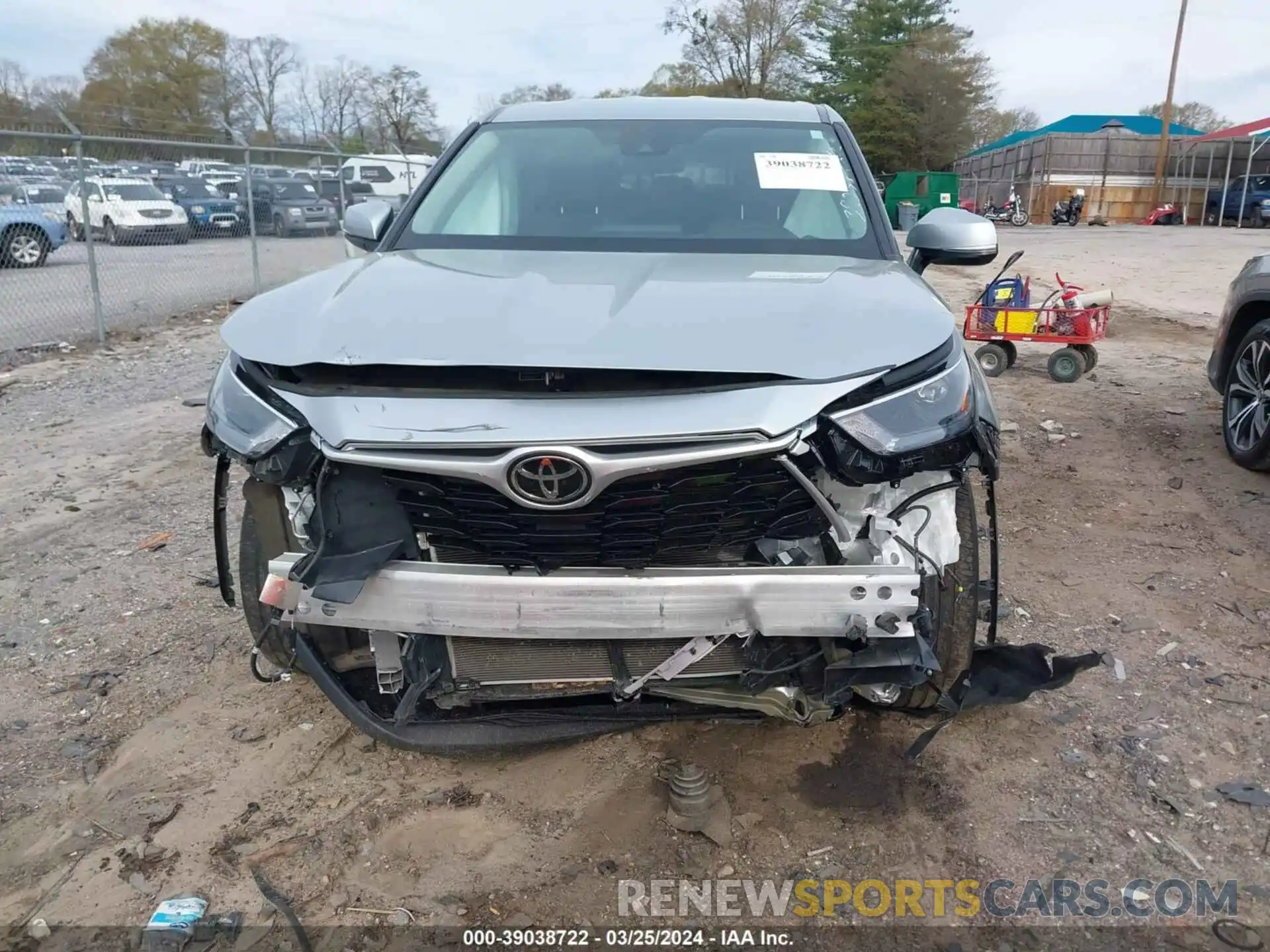 12 Photograph of a damaged car 5TDCZRAH0NS097622 TOYOTA HIGHLANDER 2022