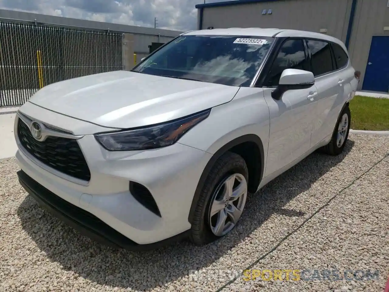 2 Photograph of a damaged car 5TDCZRAH2NS100214 TOYOTA HIGHLANDER 2022