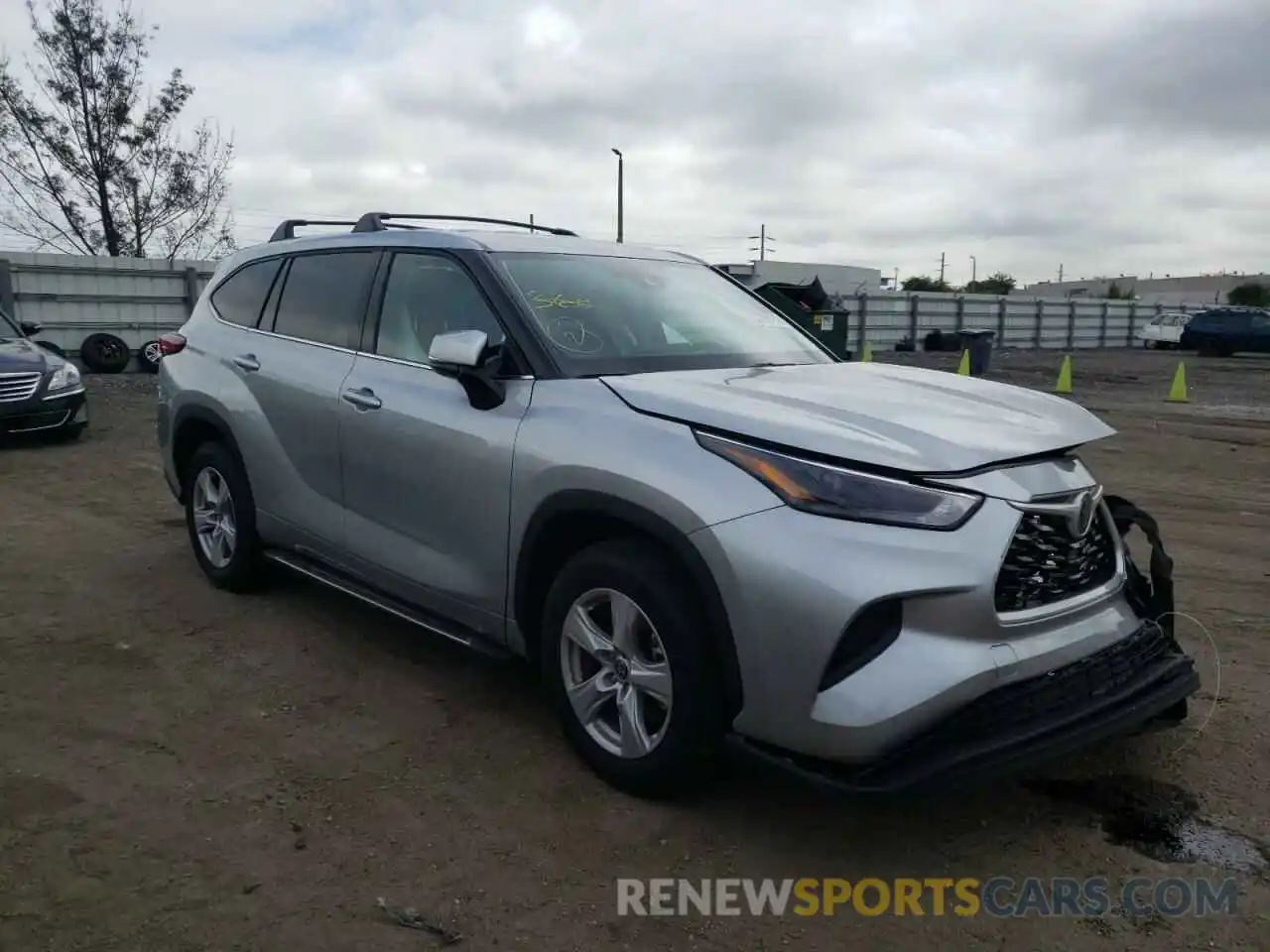 1 Photograph of a damaged car 5TDCZRAH5NS094196 TOYOTA HIGHLANDER 2022