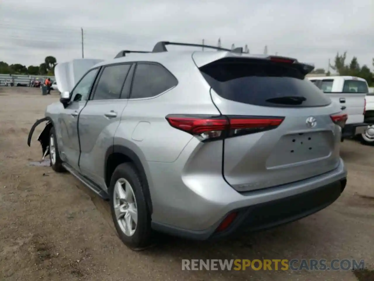 3 Photograph of a damaged car 5TDCZRAH5NS094196 TOYOTA HIGHLANDER 2022