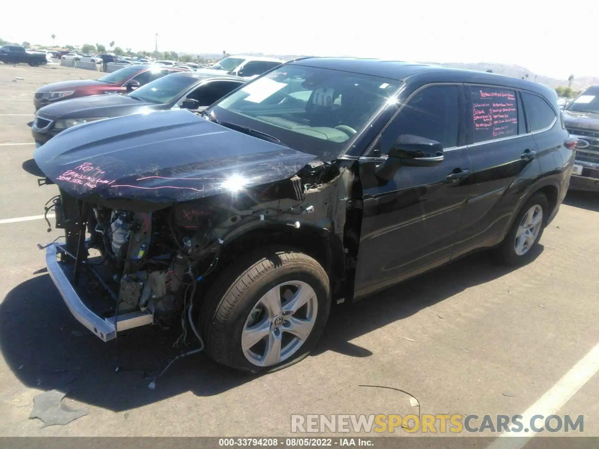 2 Photograph of a damaged car 5TDCZRAH7NS094152 TOYOTA HIGHLANDER 2022