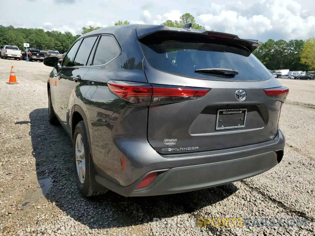 3 Photograph of a damaged car 5TDCZRBH1NS562374 TOYOTA HIGHLANDER 2022