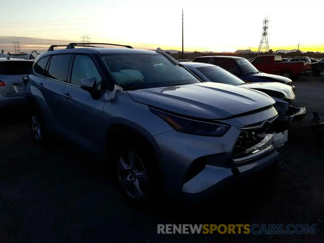 1 Photograph of a damaged car 5TDCZRBH5NS163449 TOYOTA HIGHLANDER 2022