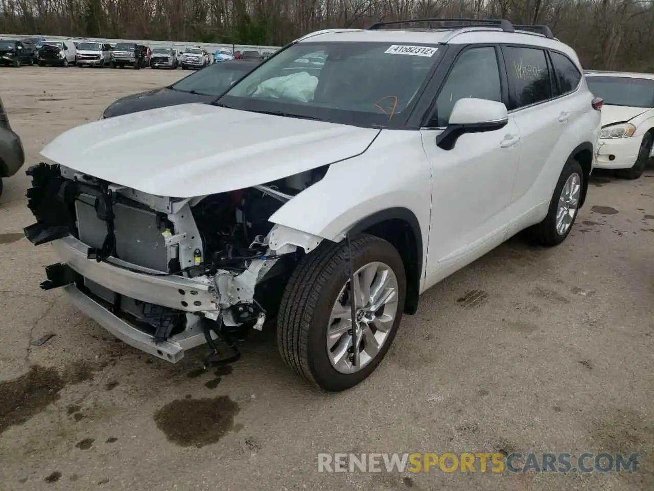 2 Photograph of a damaged car 5TDDZRBH1NS161704 TOYOTA HIGHLANDER 2022