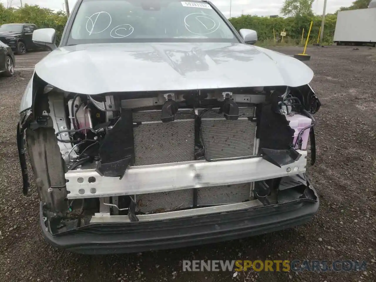 9 Photograph of a damaged car 5TDDZRBH6NS206247 TOYOTA HIGHLANDER 2022