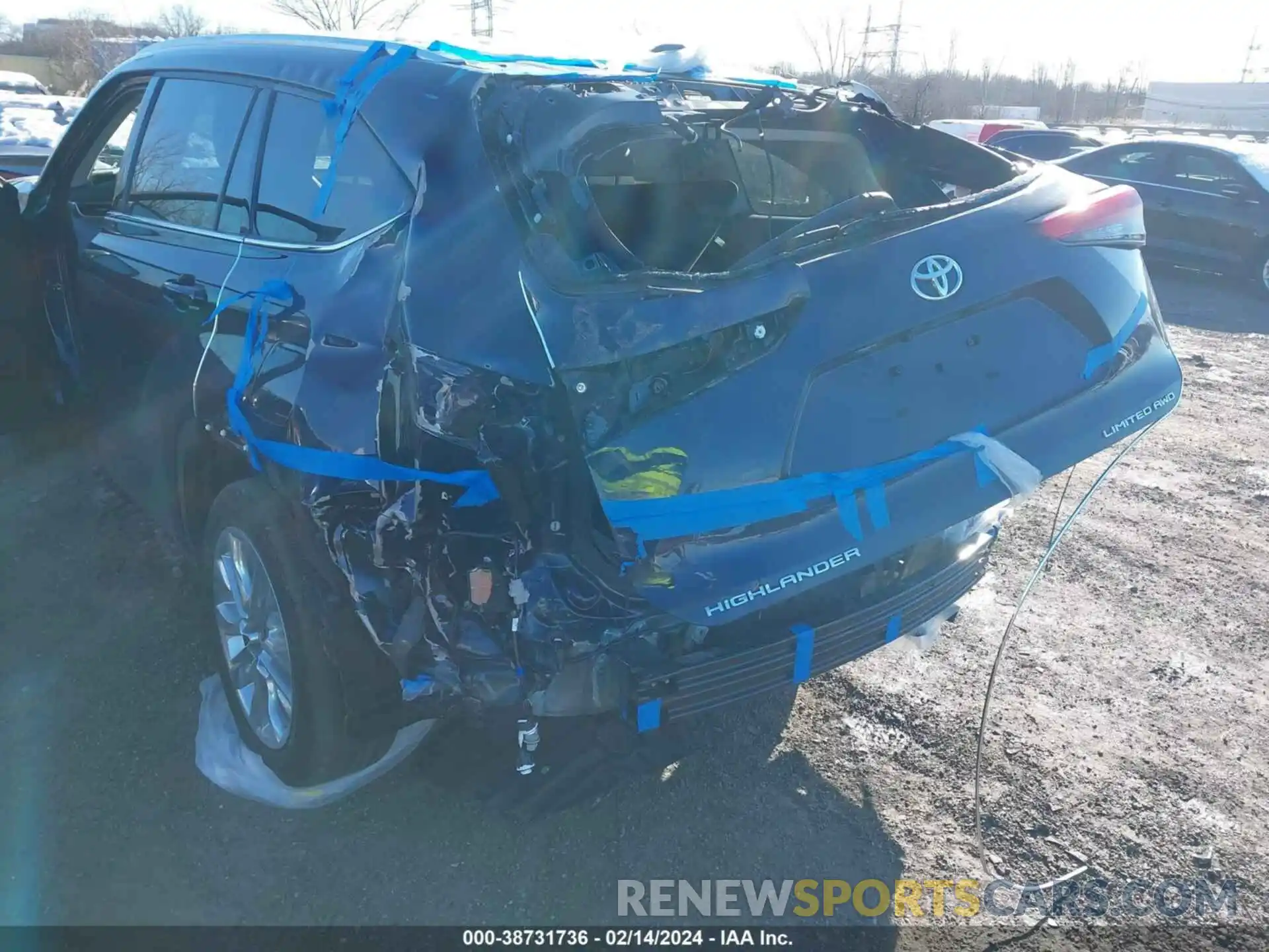 6 Photograph of a damaged car 5TDDZRBH7NS176028 TOYOTA HIGHLANDER 2022