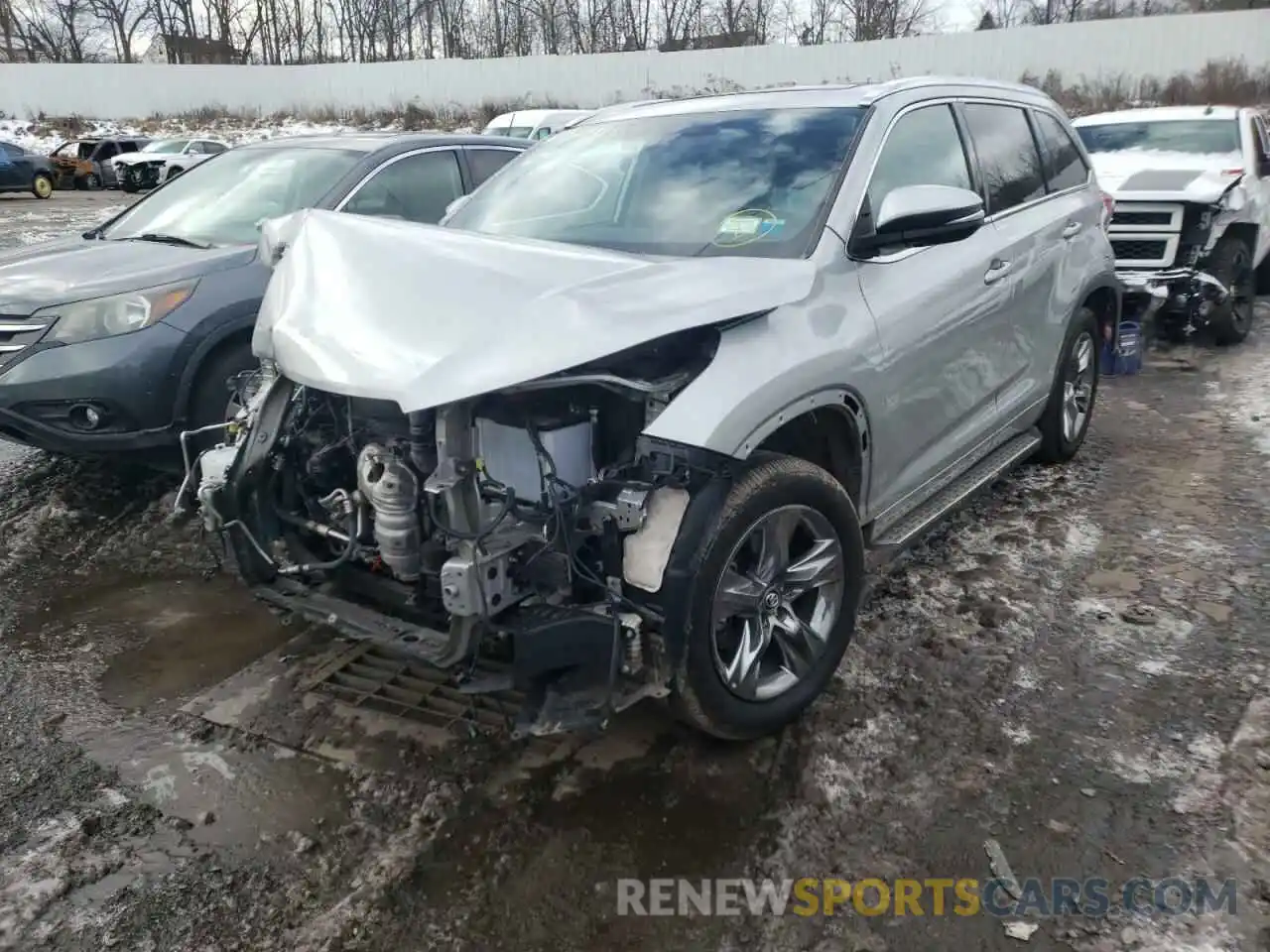 2 Photograph of a damaged car 5TDDZRFHXJS872483 TOYOTA HIGHLANDER 2022