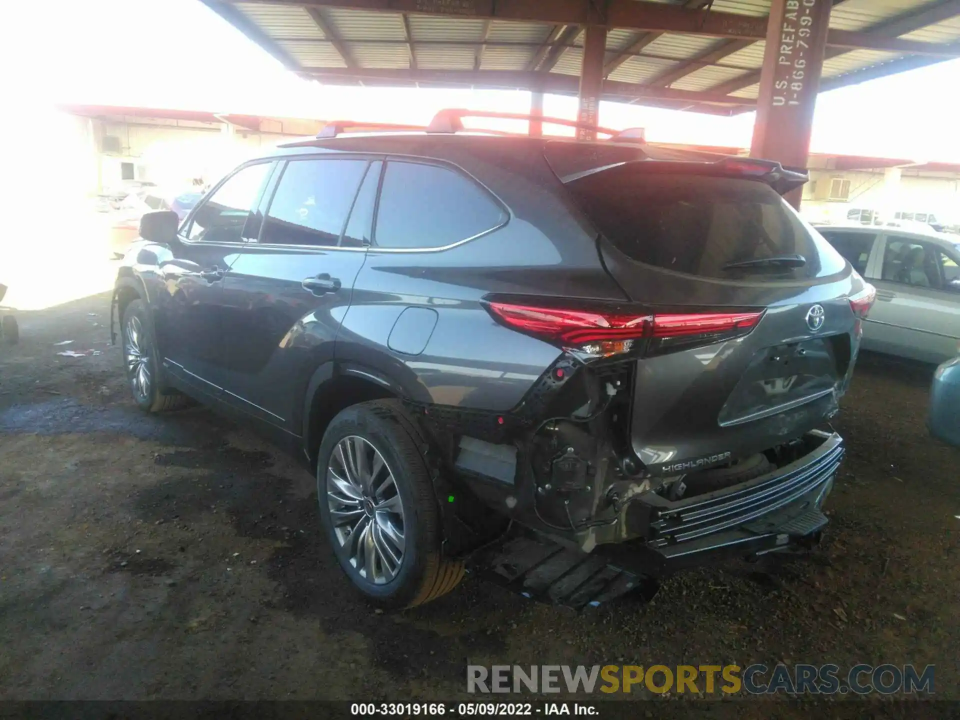 3 Photograph of a damaged car 5TDEBRCH2NS078936 TOYOTA HIGHLANDER 2022