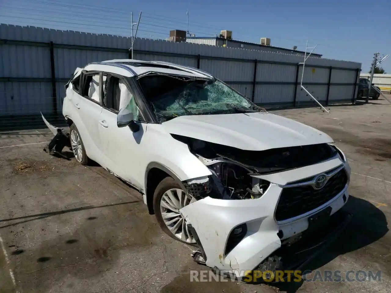 9 Photograph of a damaged car 5TDEBRCH6NS084710 TOYOTA HIGHLANDER 2022