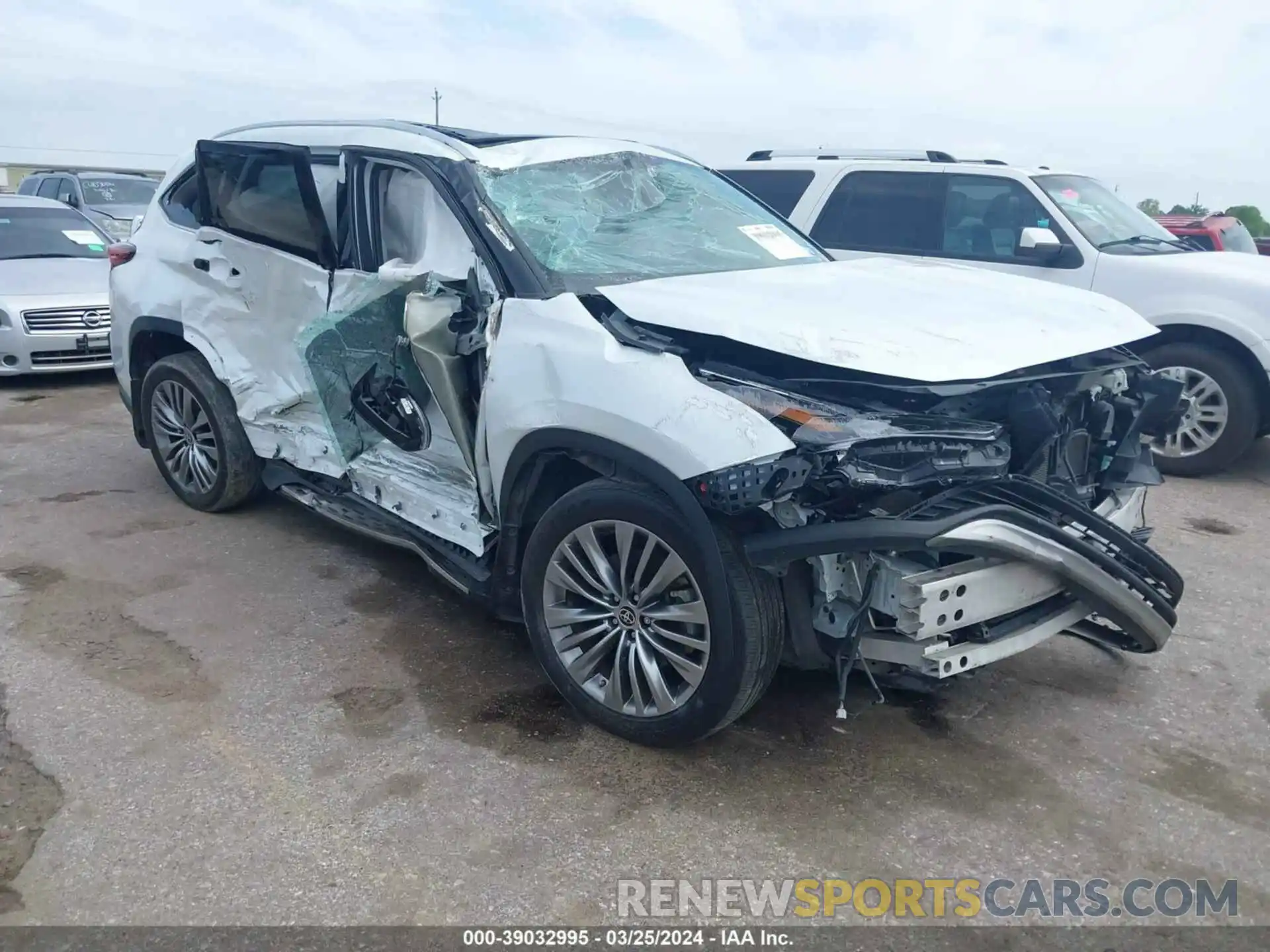 1 Photograph of a damaged car 5TDEBRCH9NS078822 TOYOTA HIGHLANDER 2022