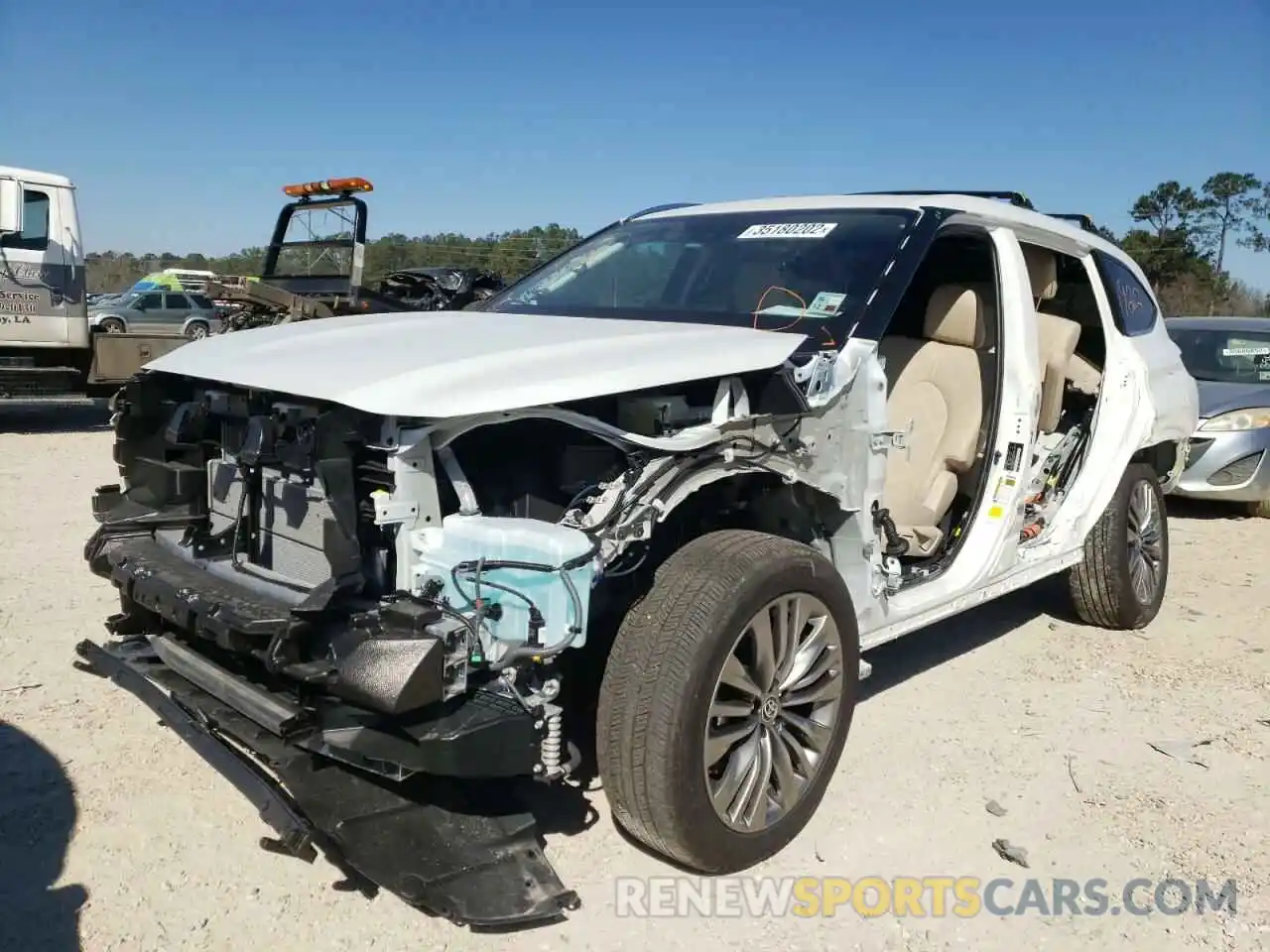 2 Photograph of a damaged car 5TDFARAHXNS013486 TOYOTA HIGHLANDER 2022