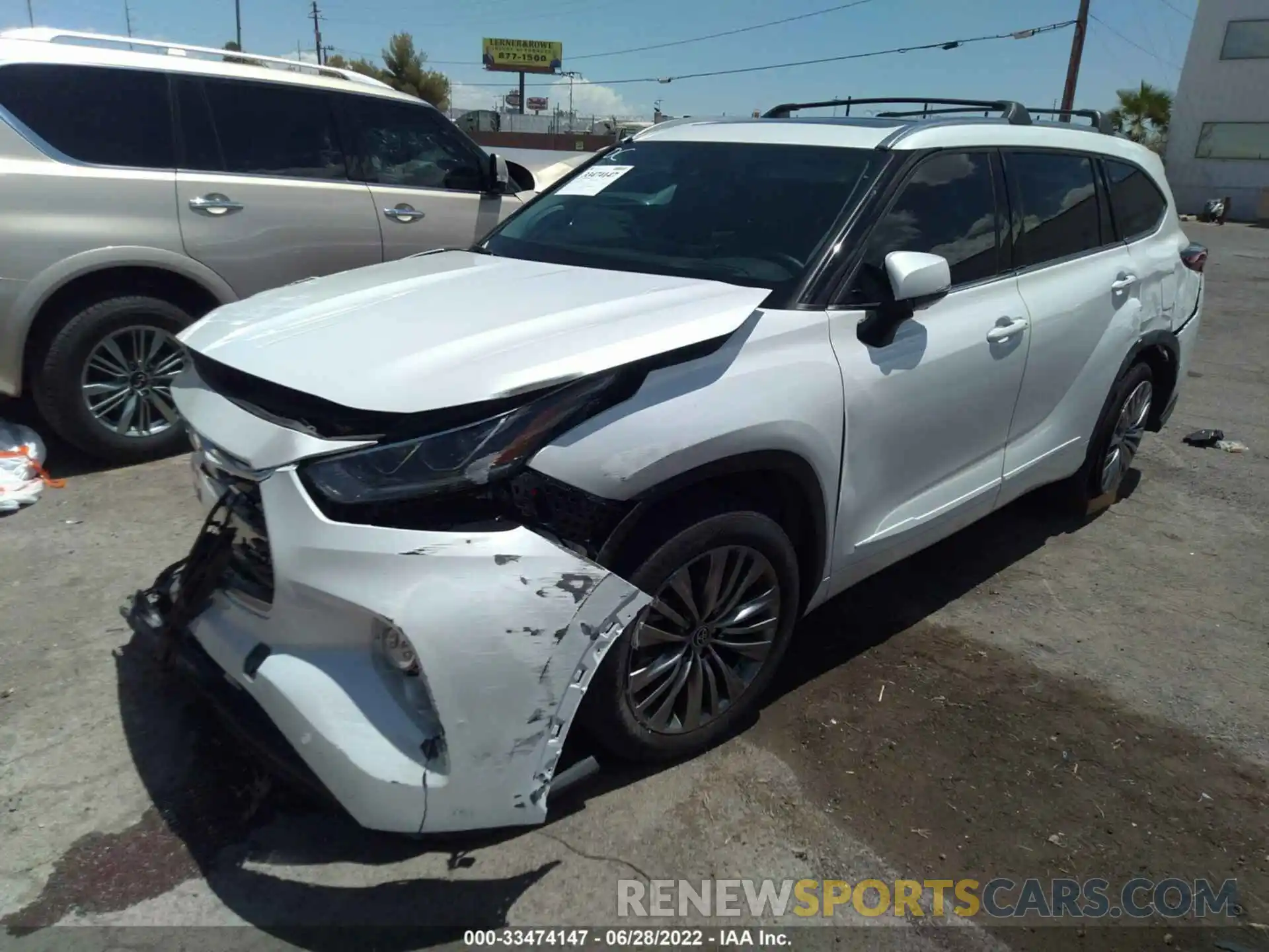 2 Photograph of a damaged car 5TDFZRAH6NS099484 TOYOTA HIGHLANDER 2022